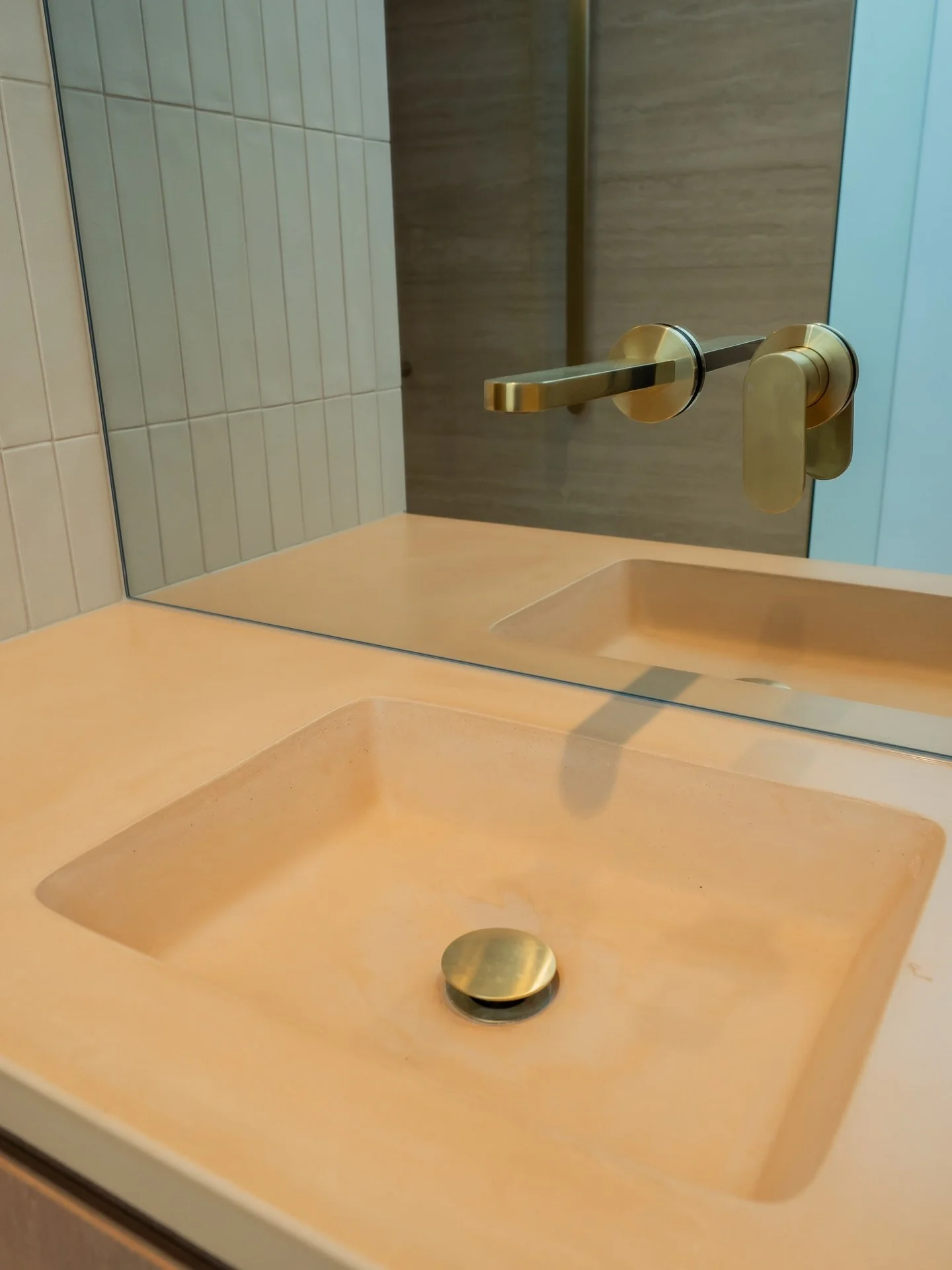 Fitzroy North, you were a special one.

We were so excited to be part of this beautiful home project, creating integrated concrete vanities in our Burnt Peach finish. Designed with a clean rectangular basin and crafted to 1200 x 500 x 40.

Solid Buil