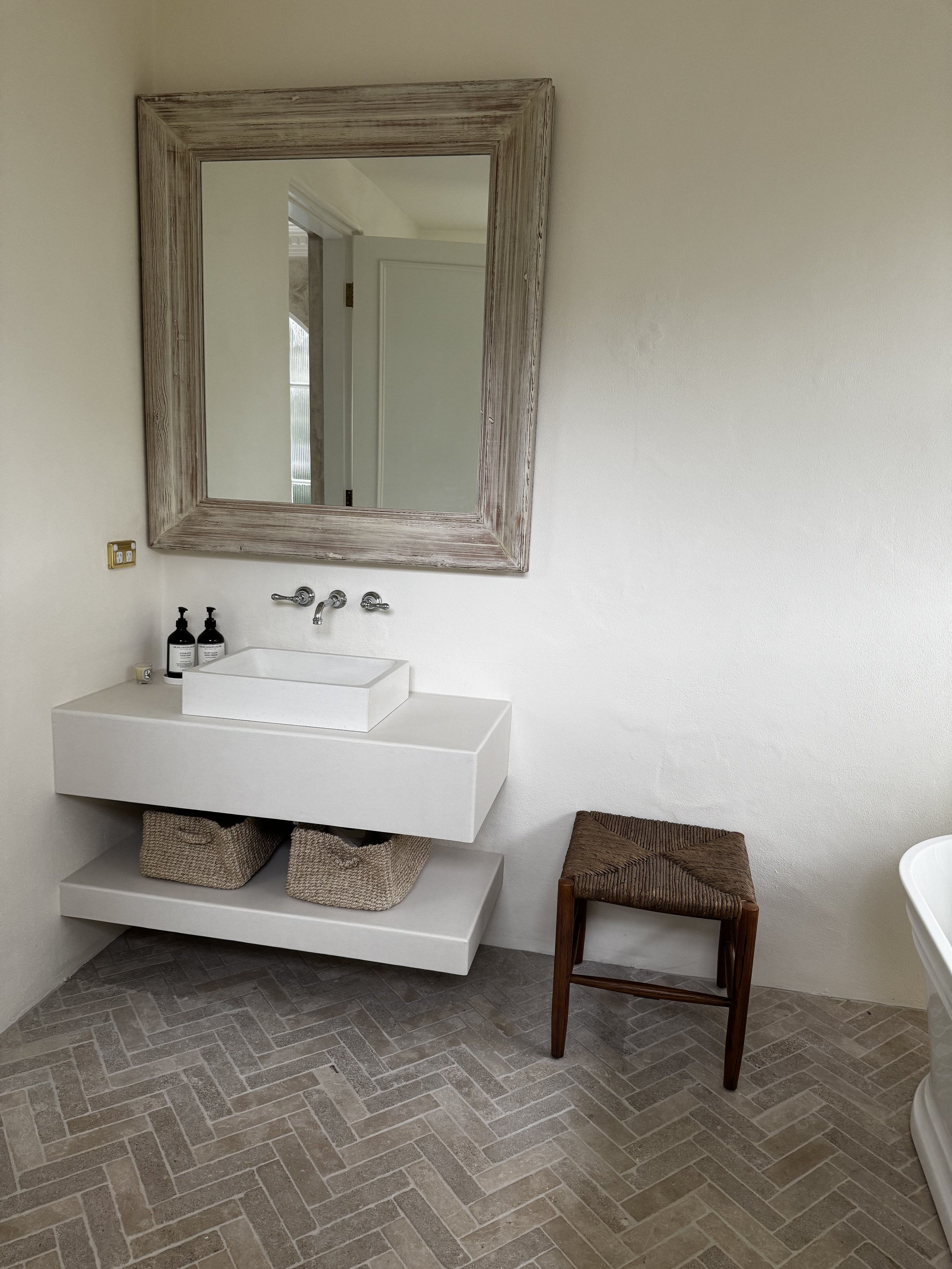 bathroom 5.jpeg