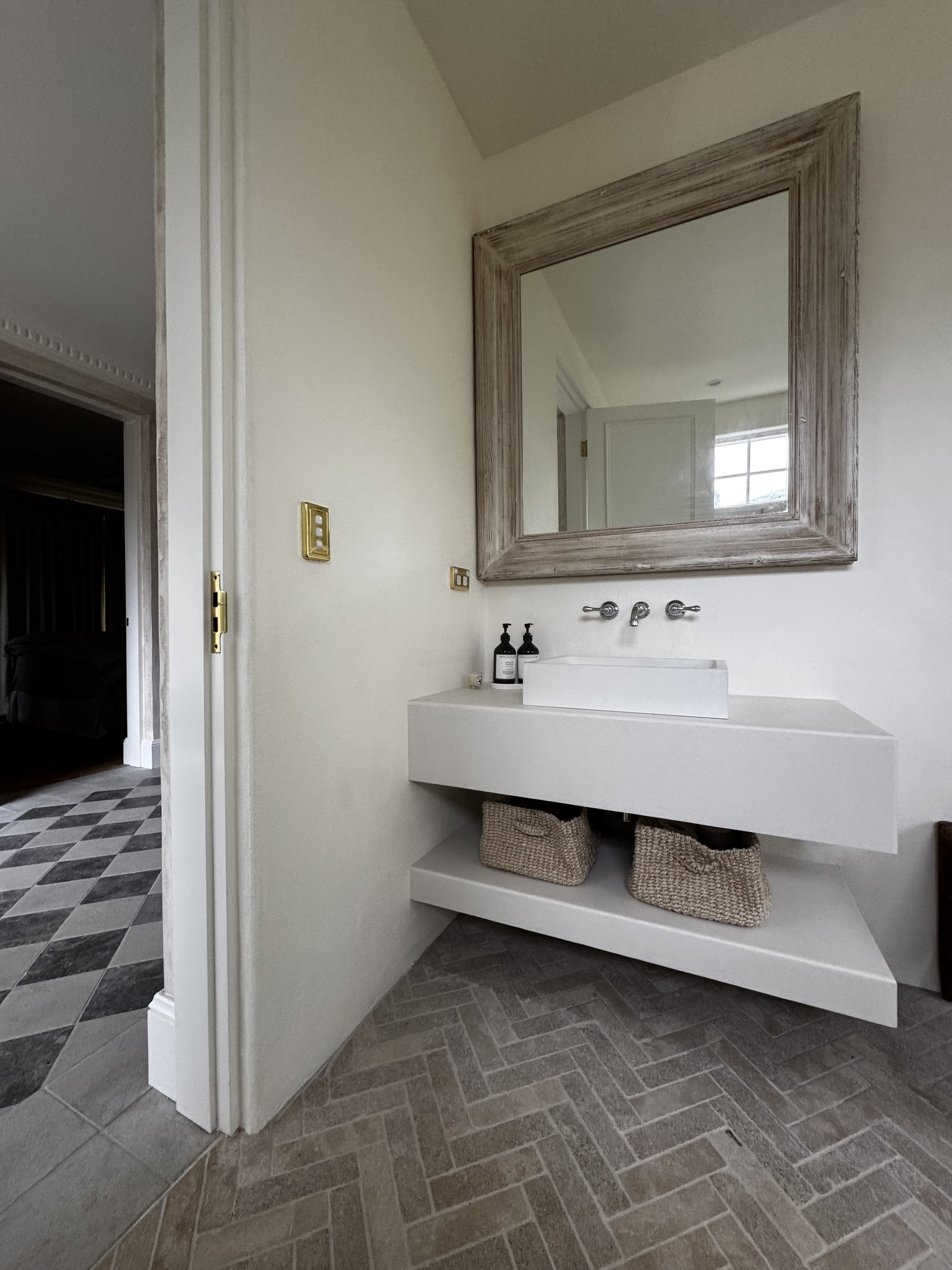 bathroom 2.jpeg