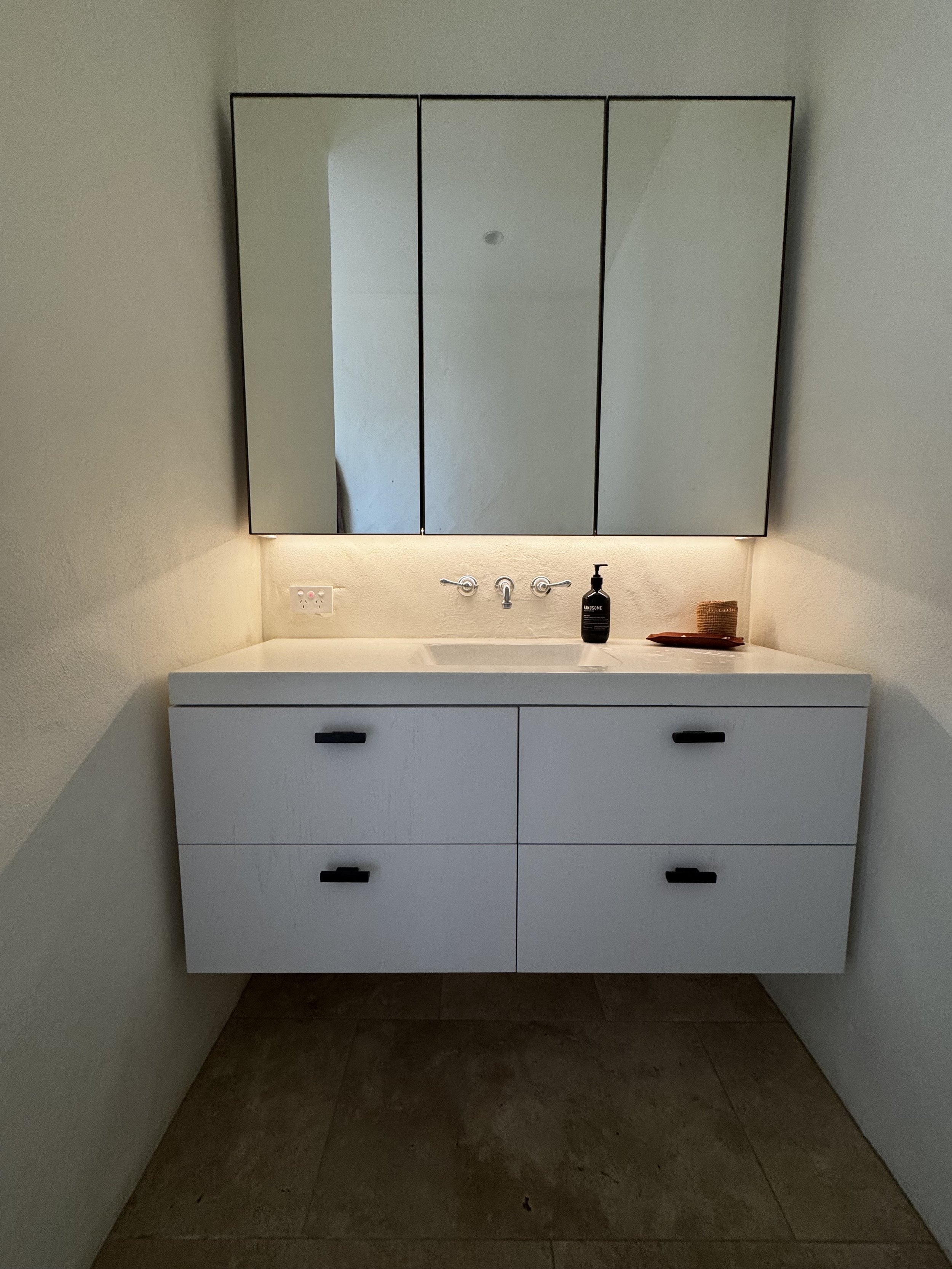 integrated vanity bath.jpeg