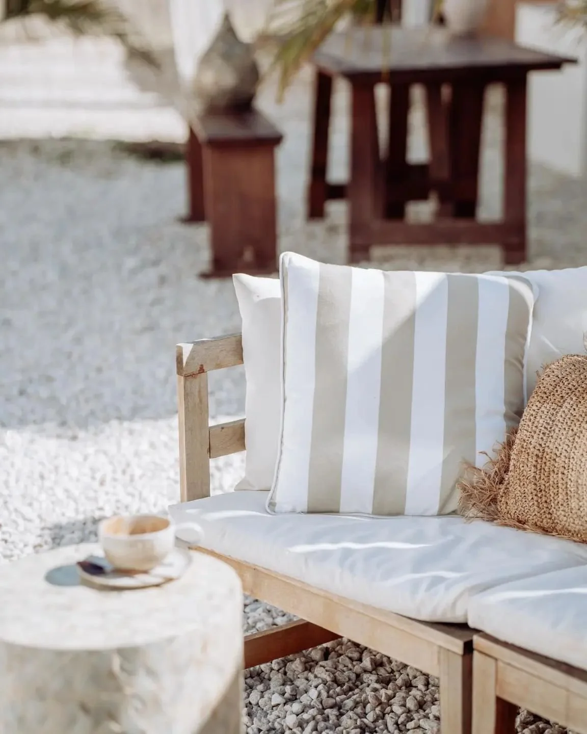 Take a break from reality 
 📸 @socialietta
.
.
.
.
.
.
#lennox3188 #lennox #cafemelbourne #cafe #boho #bohostyle #melbournecafe