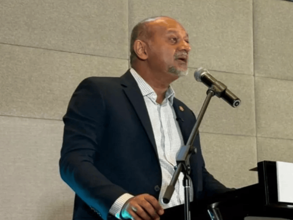 Gobind: MyDIGITAL, Oracle to train 300,000 Malaysians in AI skills by 2029