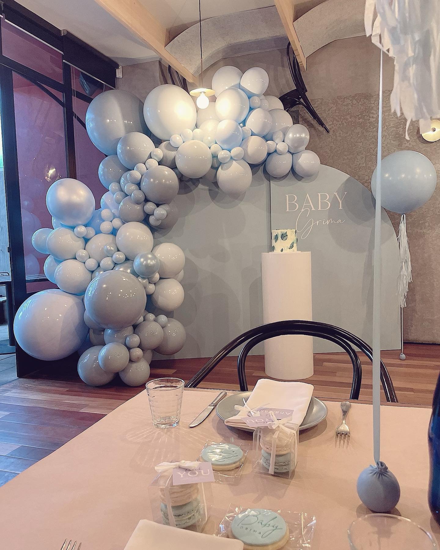 Blue half arch set.jpeg
