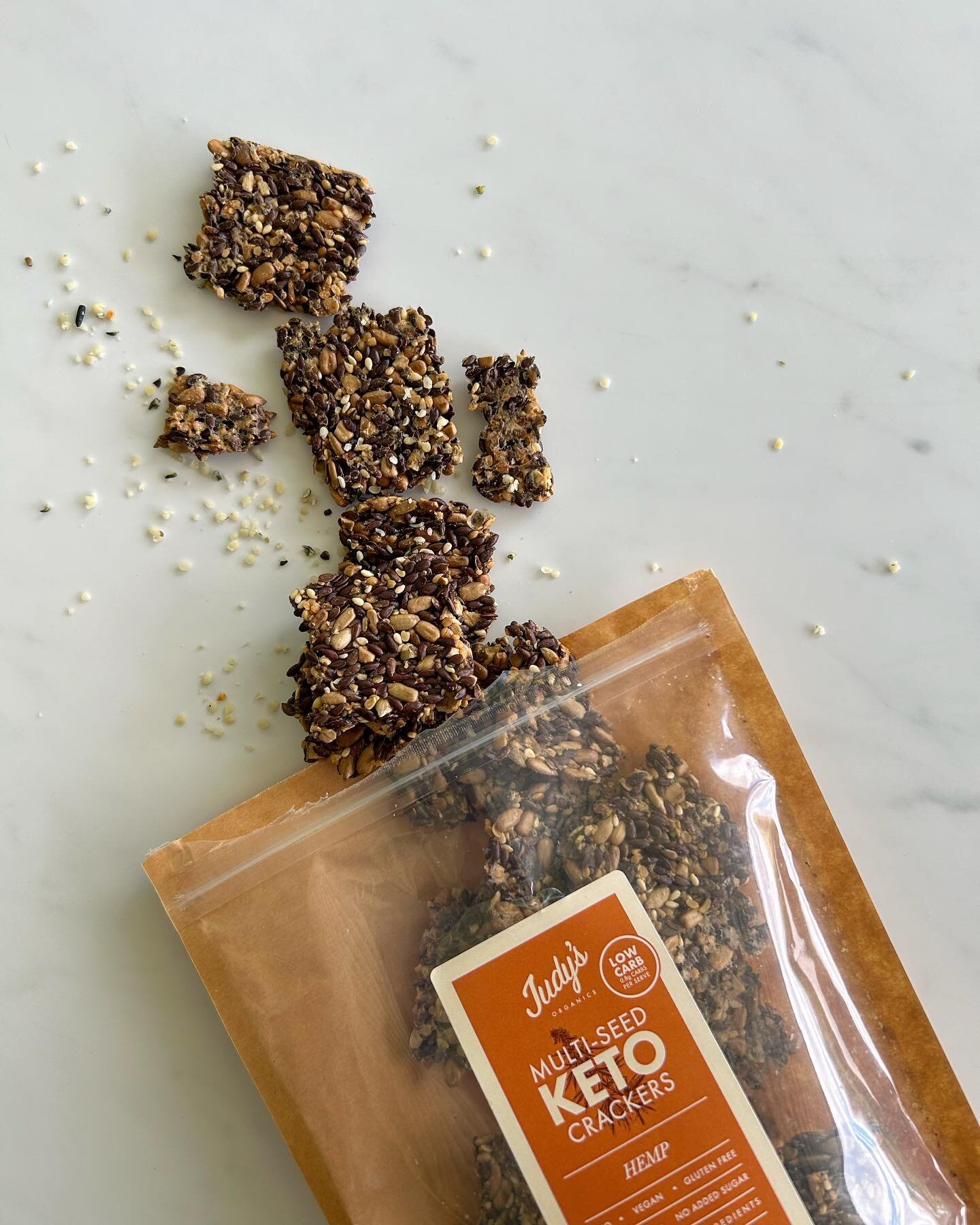 Want a snack option which is going to fill you up? Support your gut health? Provide you with essential nutrients? Regulate your hormones? And assist in weight loss?

🫶 our multi-seed keto crackers are just that! Made with organic and whole food ingr