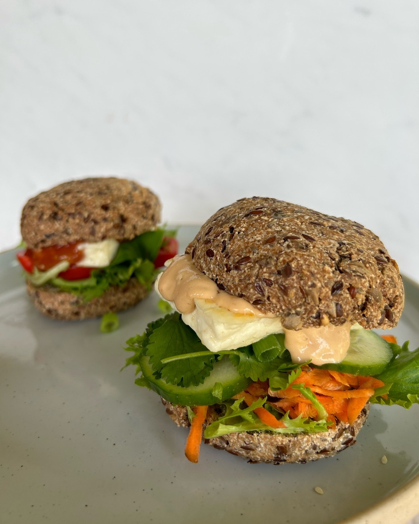 Every night can be burger night with our Gluten Free Burger Buns 🍔💥

Our burger buns are made from 100% natural ingredients, with no preservatives or additives. Here are some health benefits, so you can now enjoy burger night 100% guilt free! 

🌱 