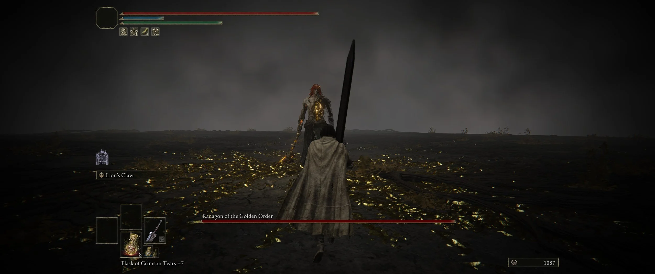 In einem düsteren, dunklen Spielbild steht eine Figur im Rüstungskleid vor einem riesigen, bedrohlichen Gegner, der mit einer großen Waffe eine goldene Leuchte am Körper trägt. Das Bild zeigt eine Atmosphäre von Kampf und Gefahr, mit einem Schatzsymb