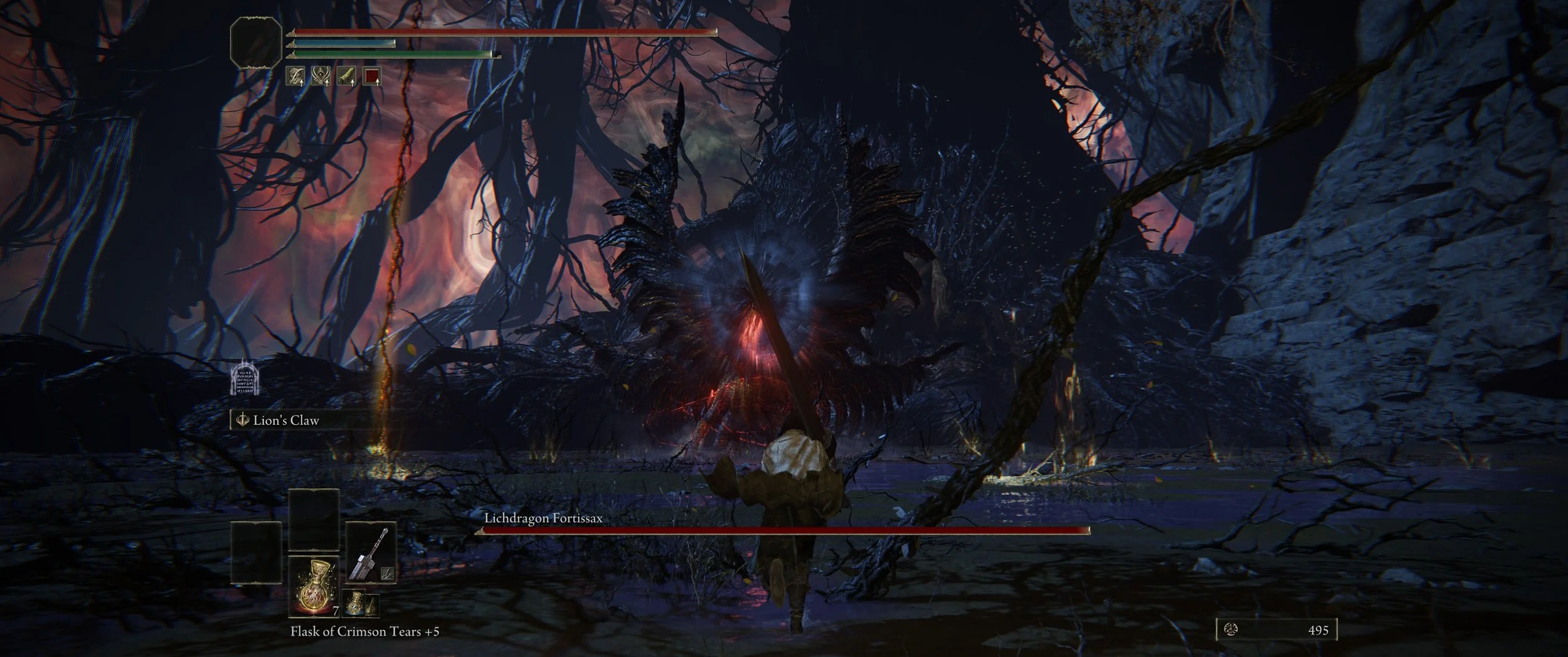 Ein Videospielcharakter kämpft gegen einen großen dunklen Drachen in einer dunklen, zerstörten Welt mit einem roten Himmel im Hintergrund.