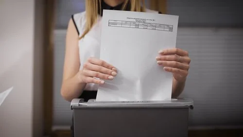 Moet inspecteur dossier andere belastingplichtigen raadplegen?