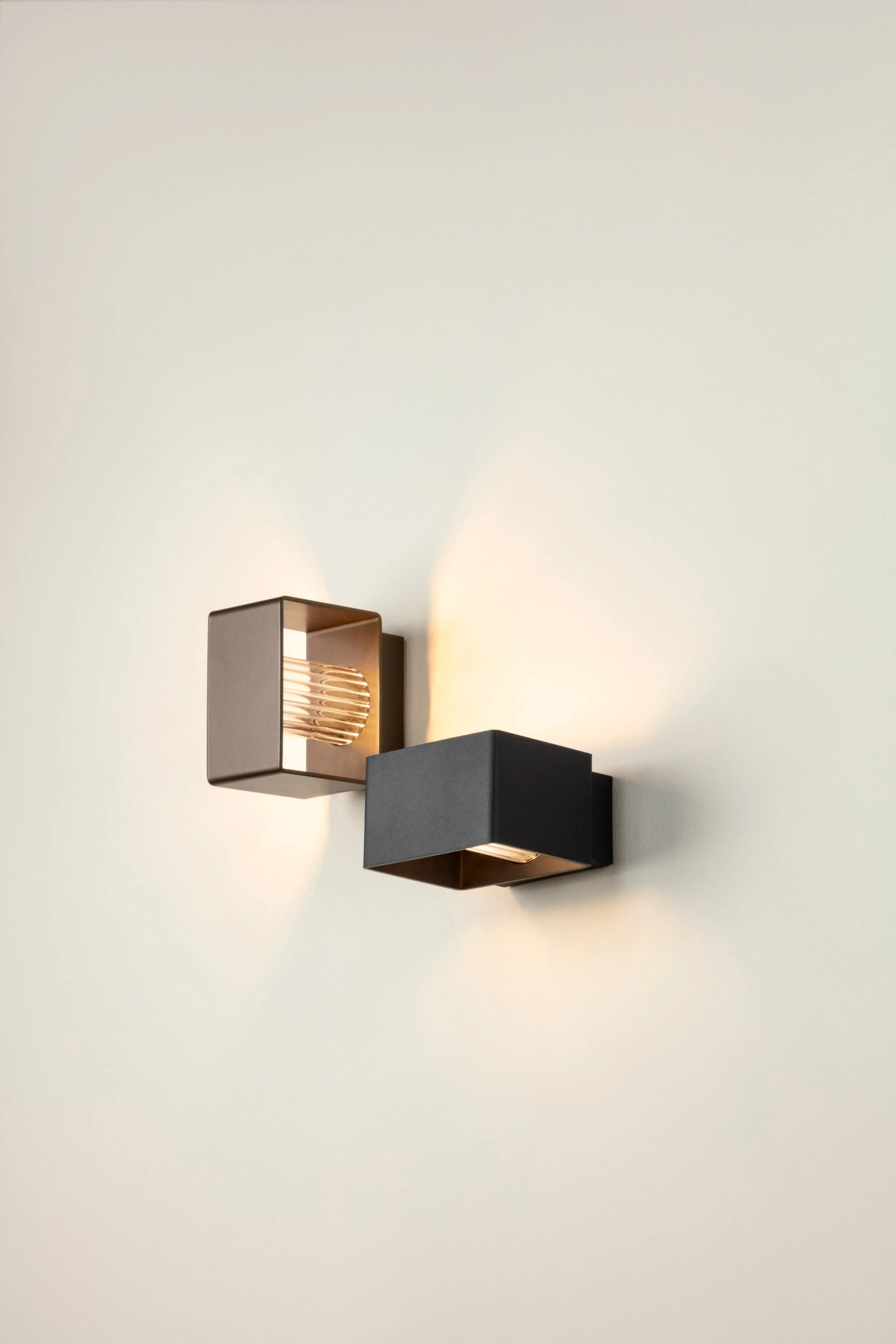 Estiluz_Frame_A-4050_wall_light_img_p04 (1).jpg