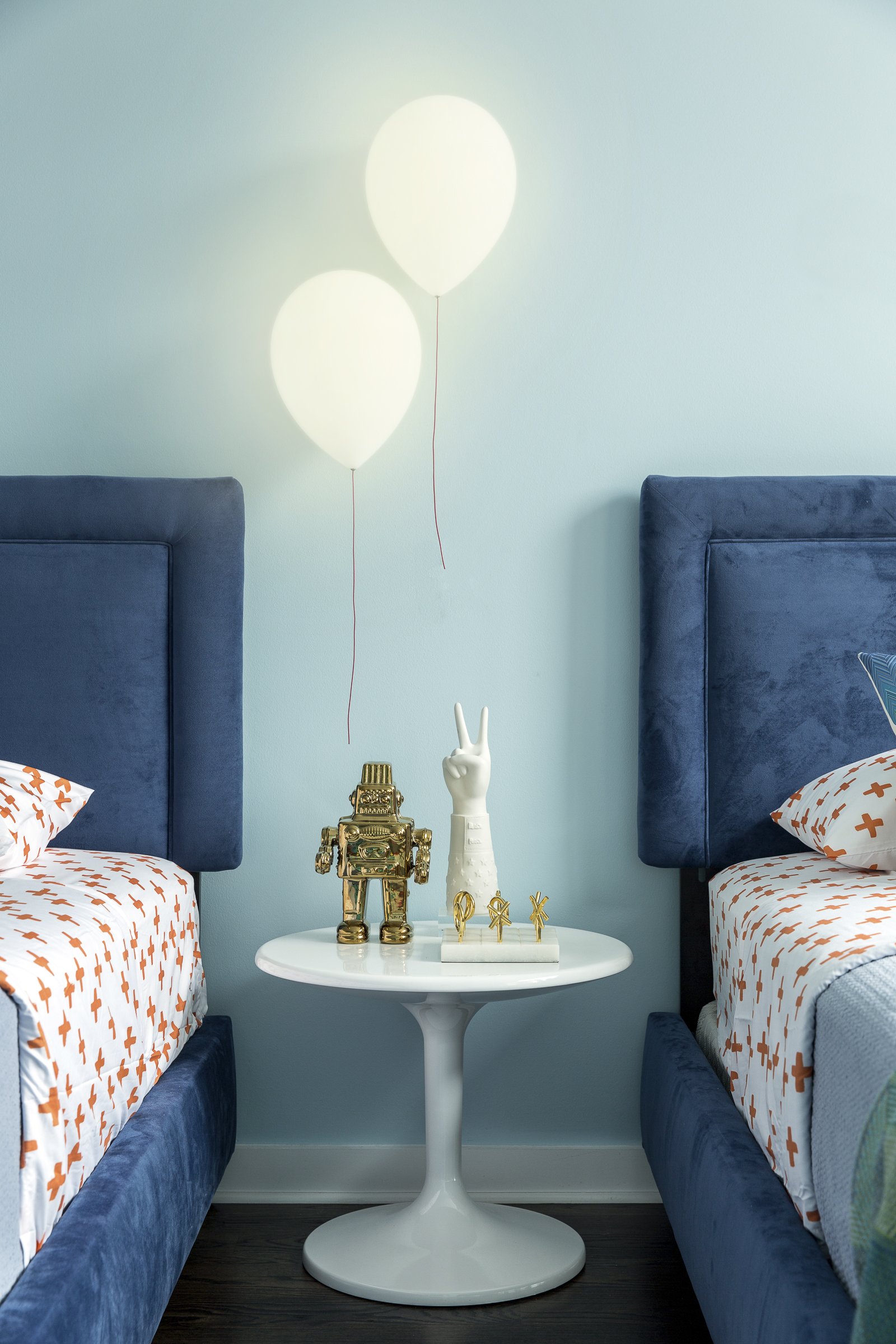Balloon_A-3050_030507402_wall_light_03.jpg