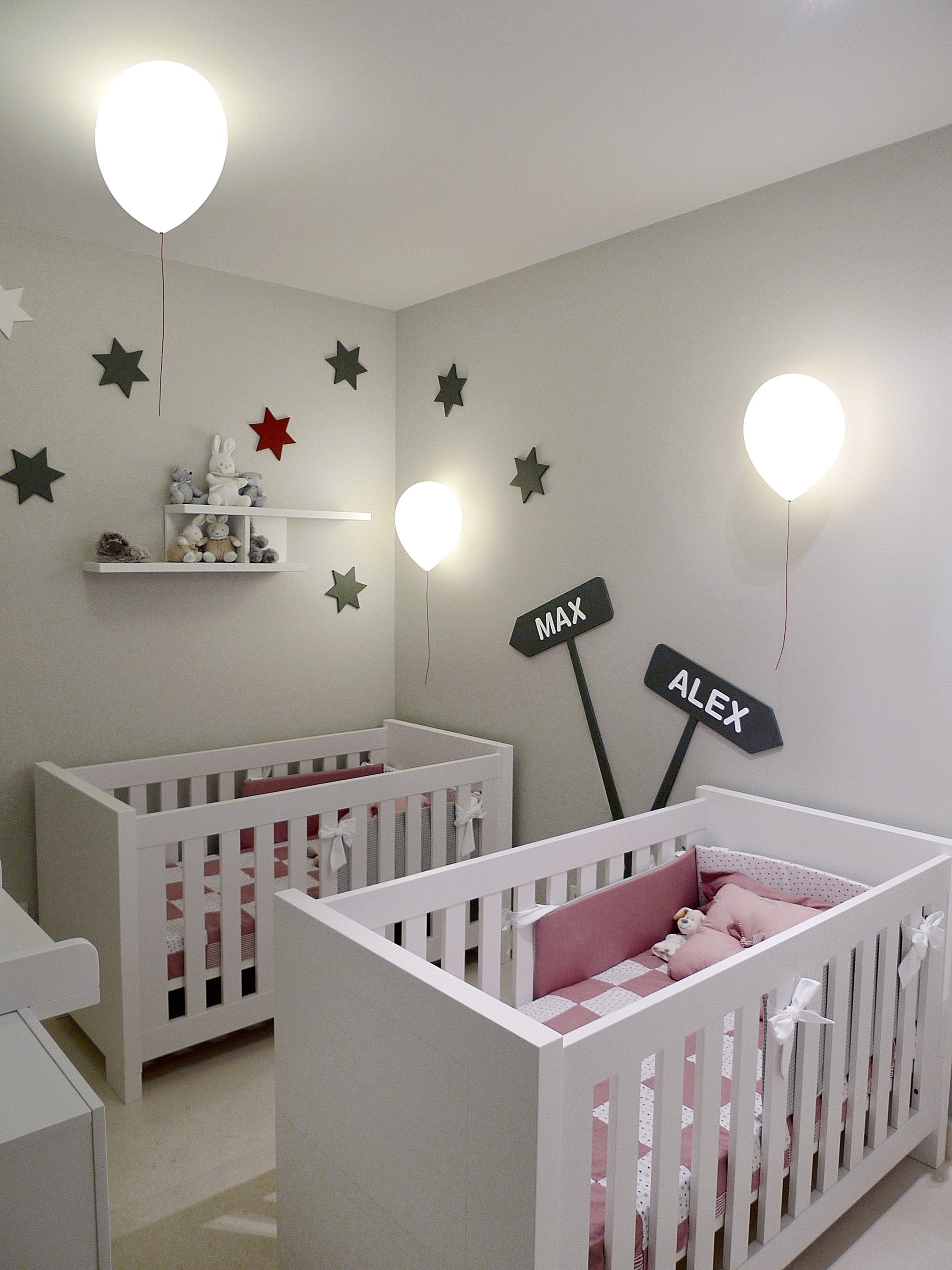 Balloon_A-3050_t-3052_030507402_wall_ceiling_light_01.jpg