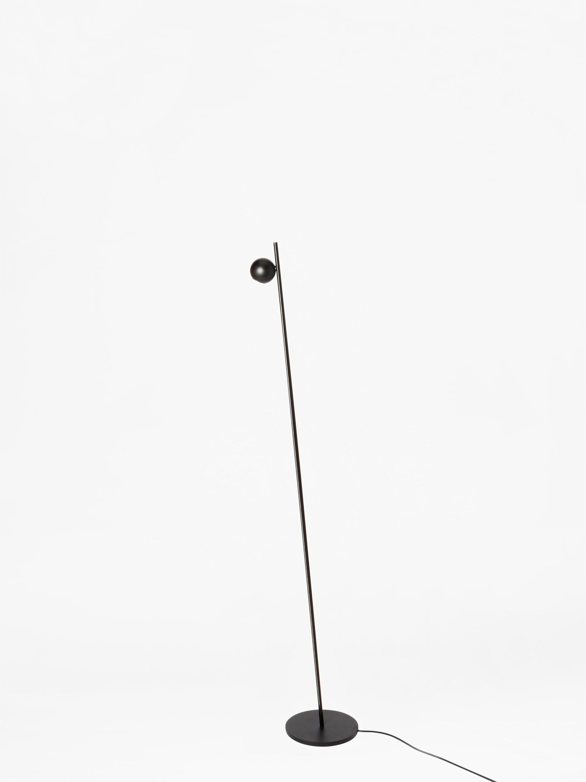 Compass_p-4078_floor_lamp_black.jpg