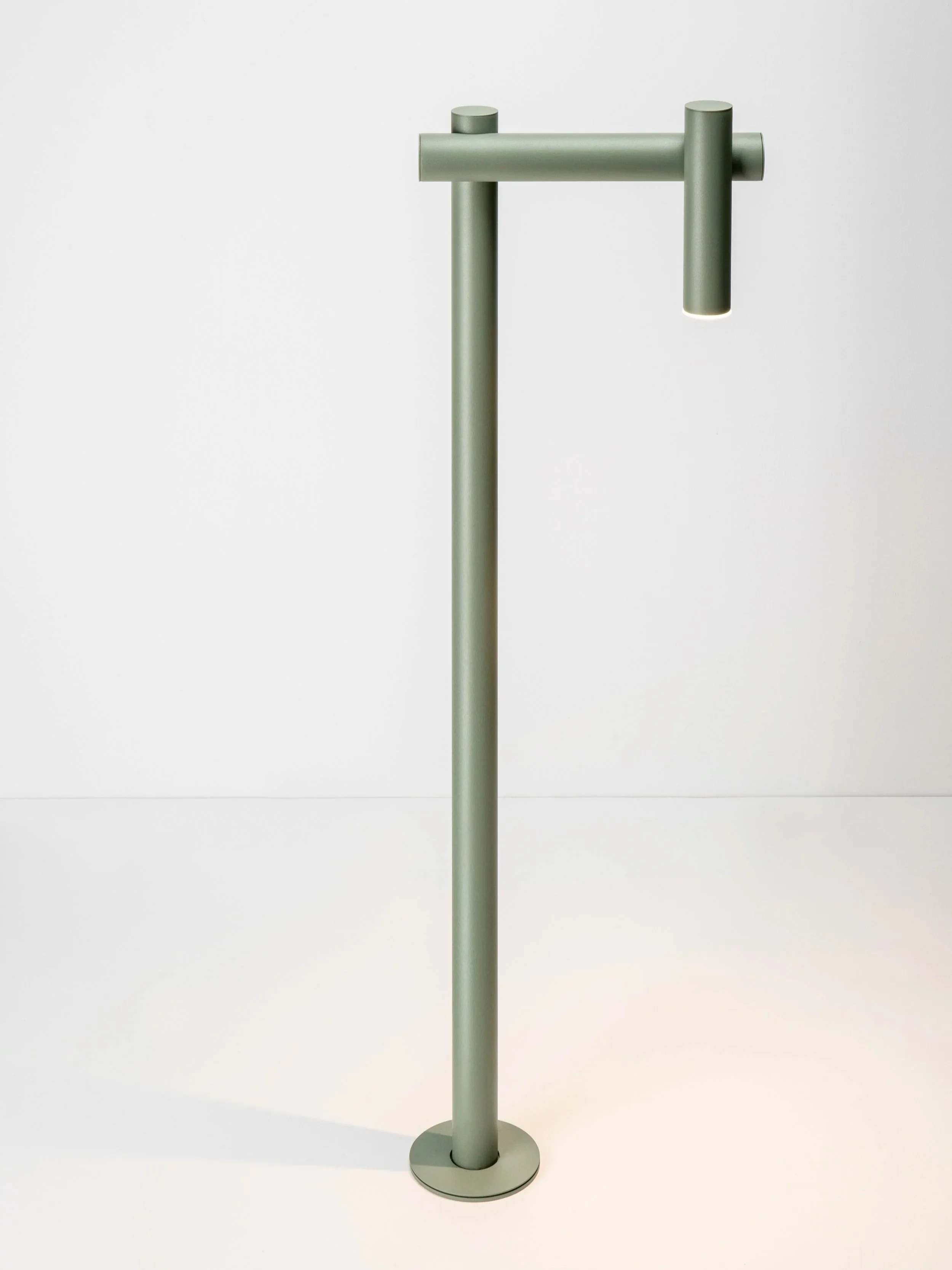 Estiluz_Tik_p-4099X_floor_lamp_img_p03.jpg