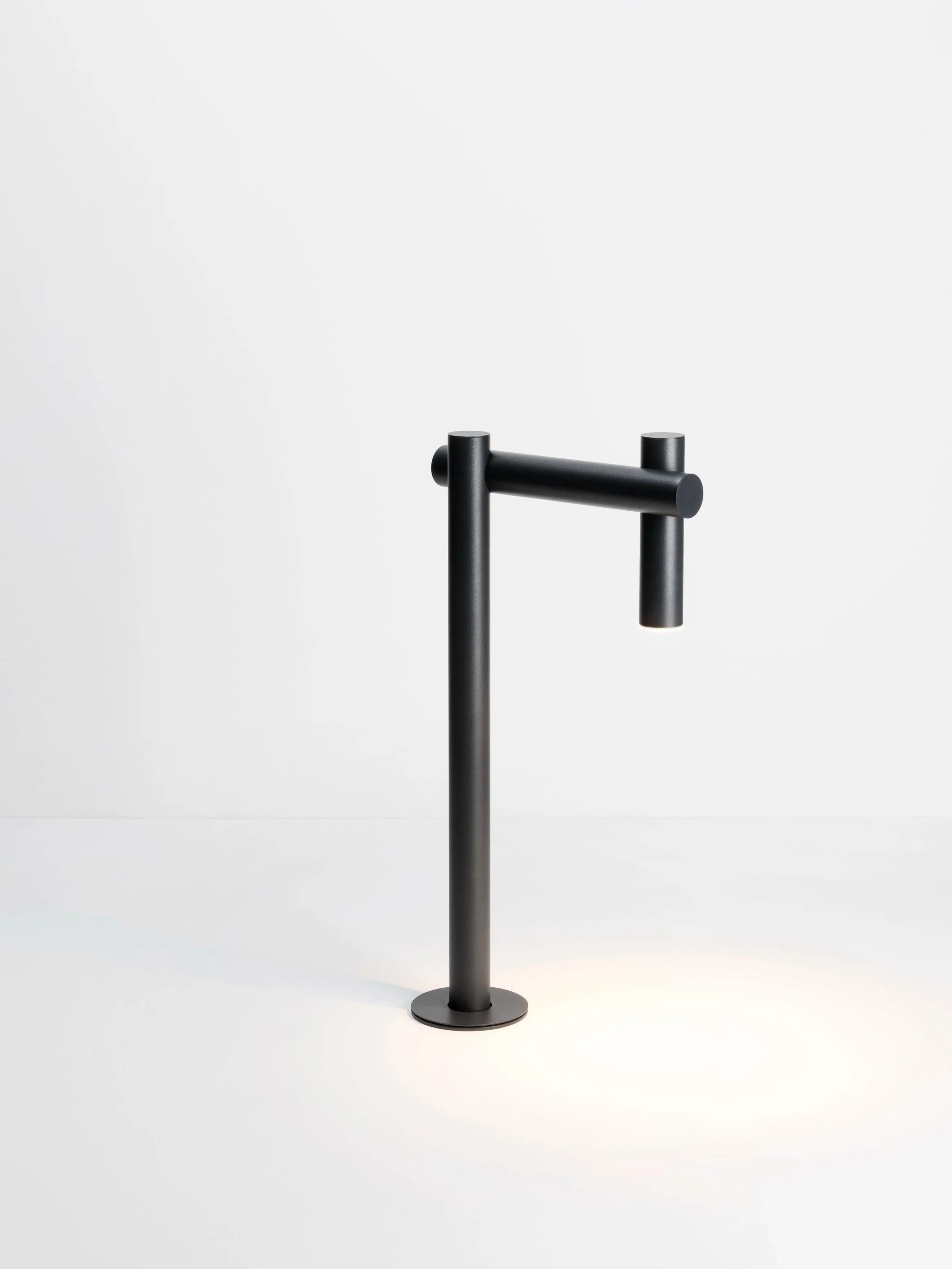Estiluz_Tik_p-4098X_floor_lamp_img_p02.jpg