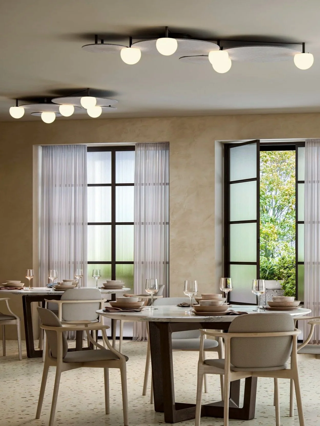 Estiluz_Circ_t-3824-t-3825_ceiling+light_img_a01.jpg