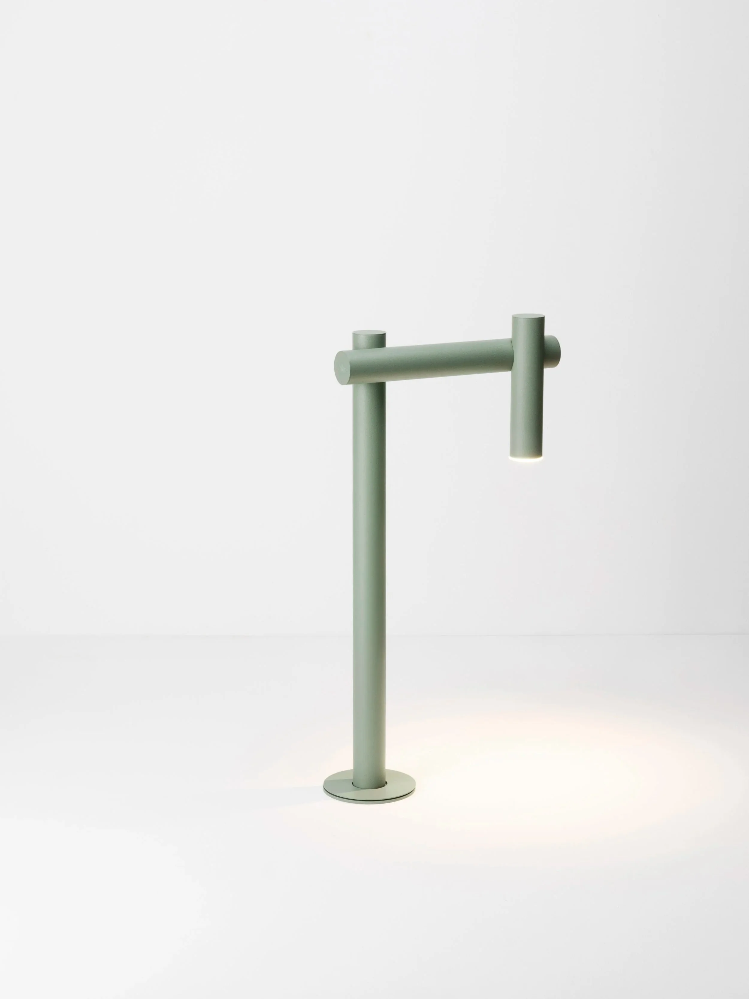 Estiluz_Tik_p-4098X_floor_lamp_img_p03.jpg