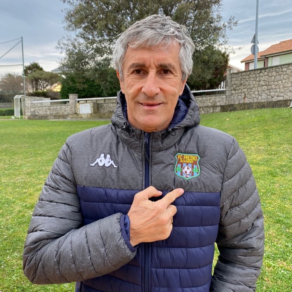 Mister Quique Setien is a strong supporter of our local club @fcfresnoacademy. We look forward to your next time in California 🇺🇸⚽️🇪🇸