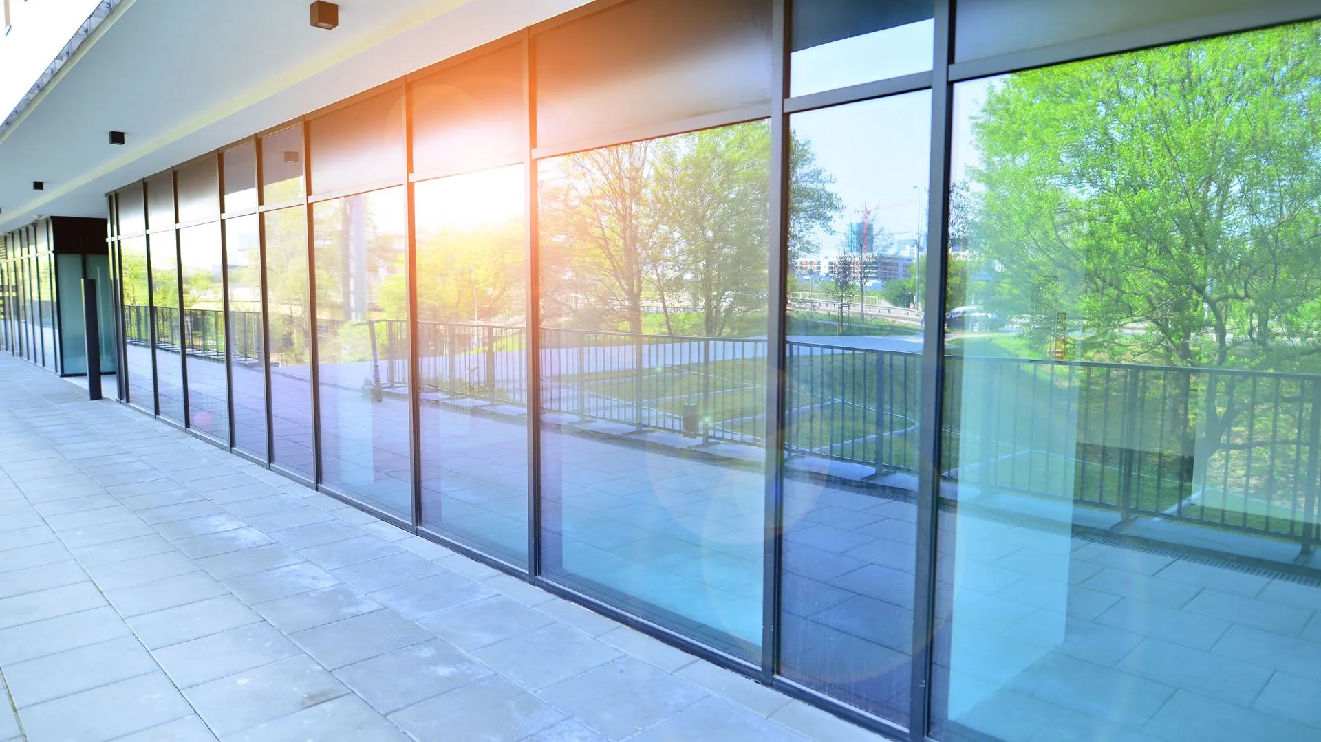 How to Reduce Heat Coming Through Windows in Missouri Homes