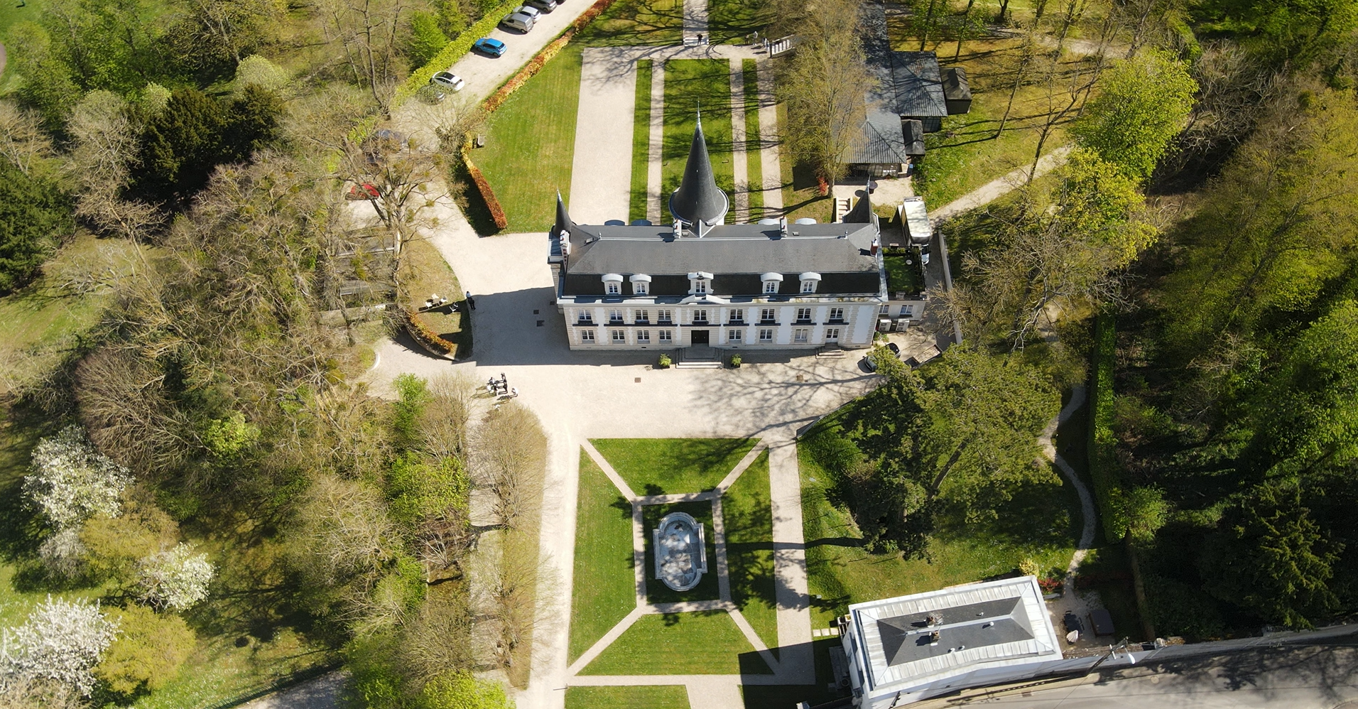 Castle-drone-02.png