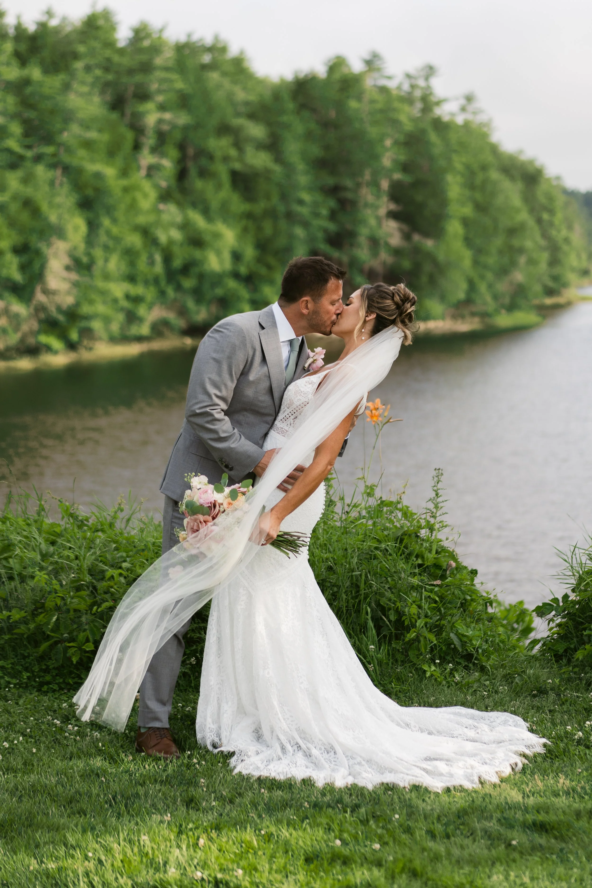 Hamilton House Wedding Photography Katherine Keenan Maine Documentary Style 7.jpg