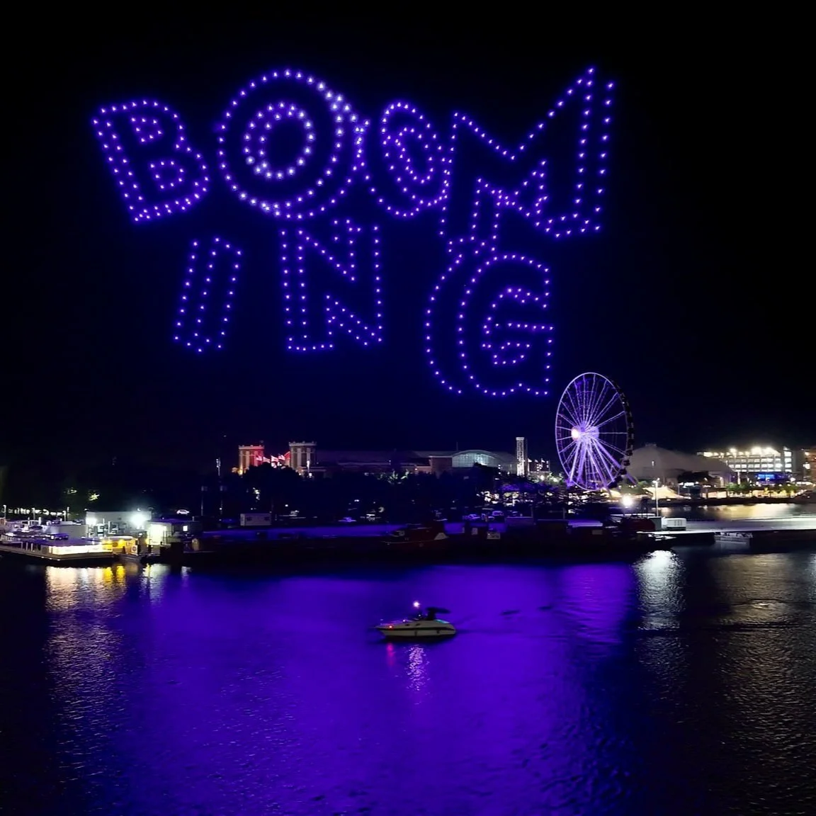 Chicago Drone Show_ 3D BOOMING.jpg
