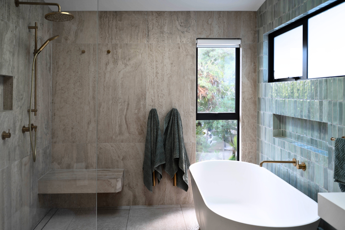 Ensuite Bathroom double shower.png