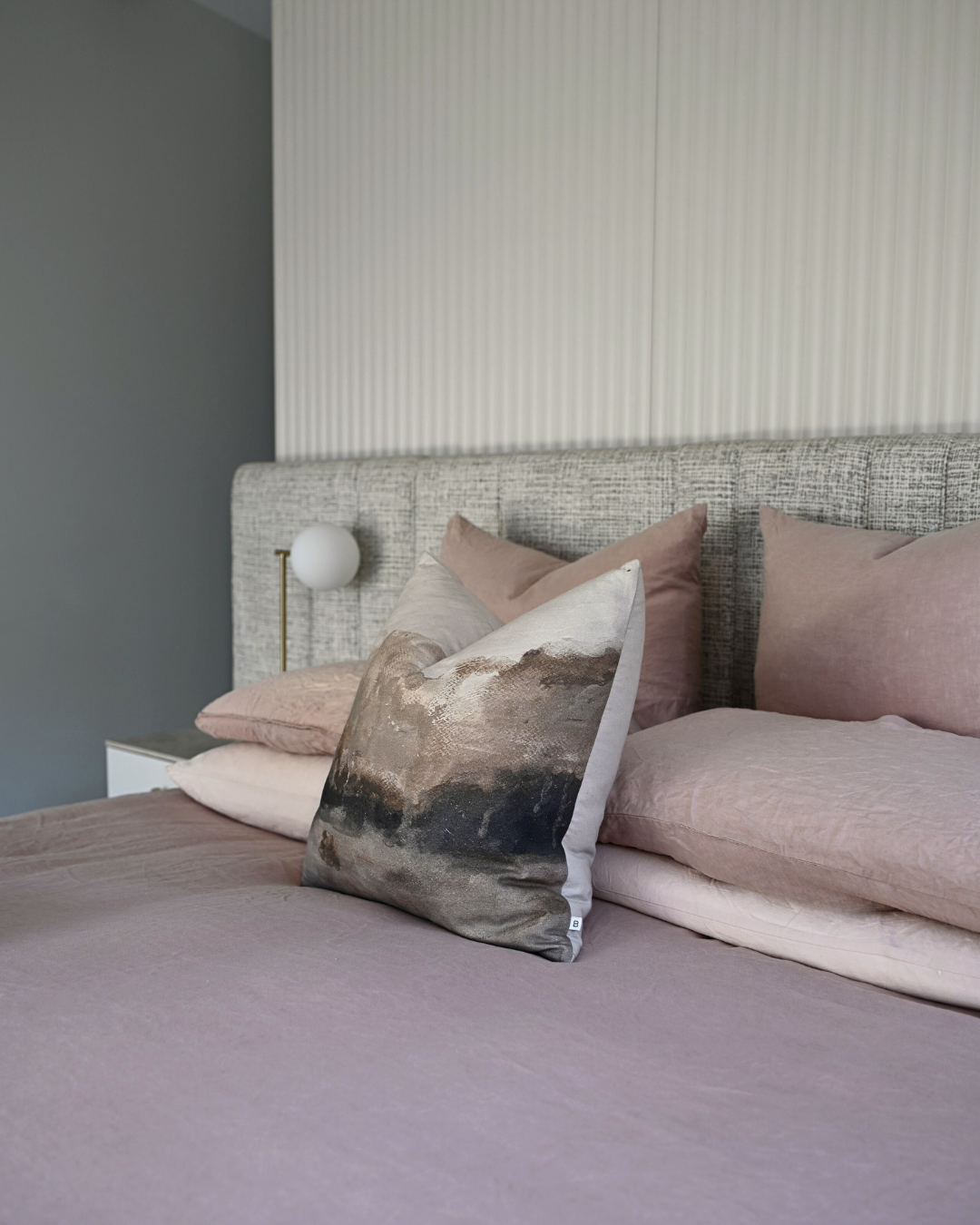 headboard details side on.png