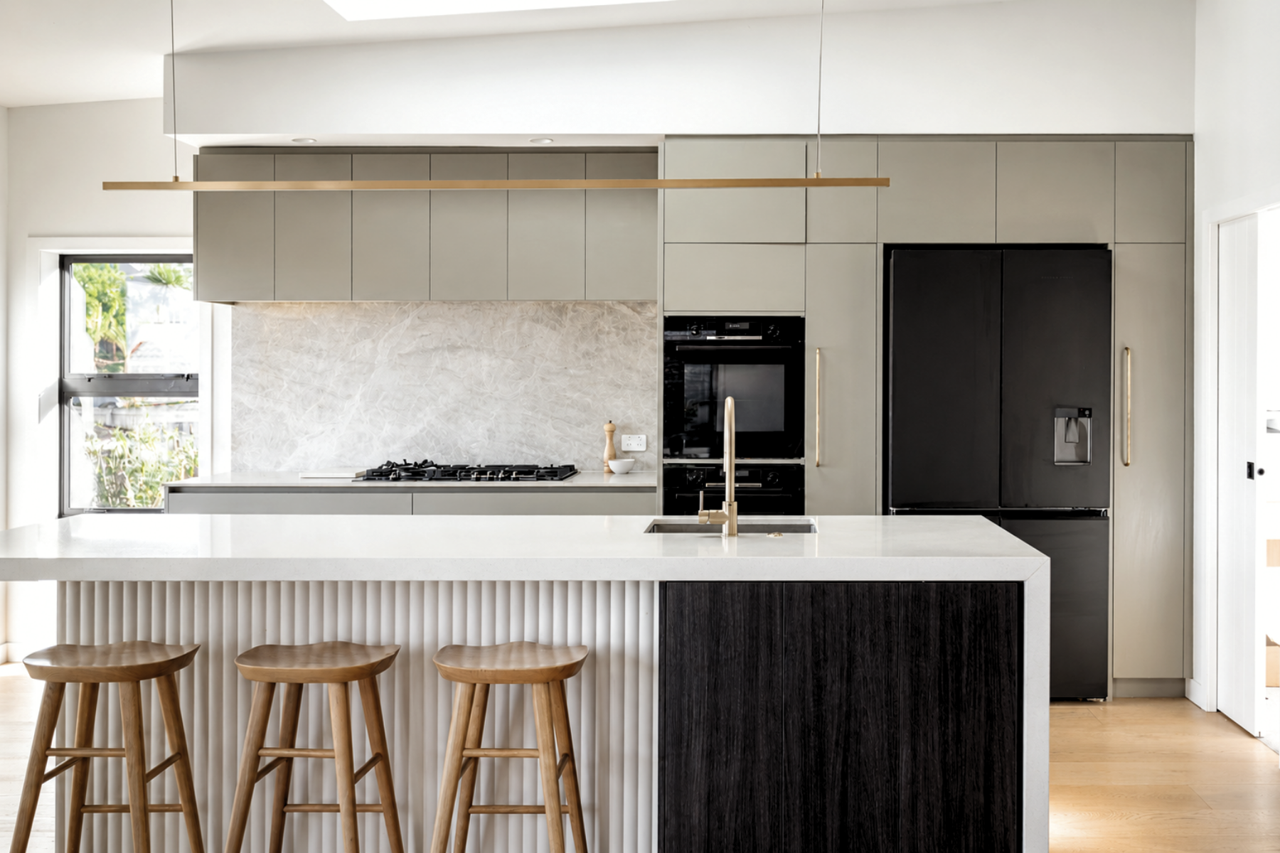 Green Modern Kitchen.png