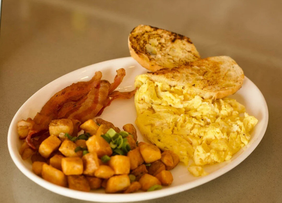 Order your favorite dishes in seconds: link in bio!
#calibreakfast #onlineorder #foodie #madefresh #eatlocal #localingredients