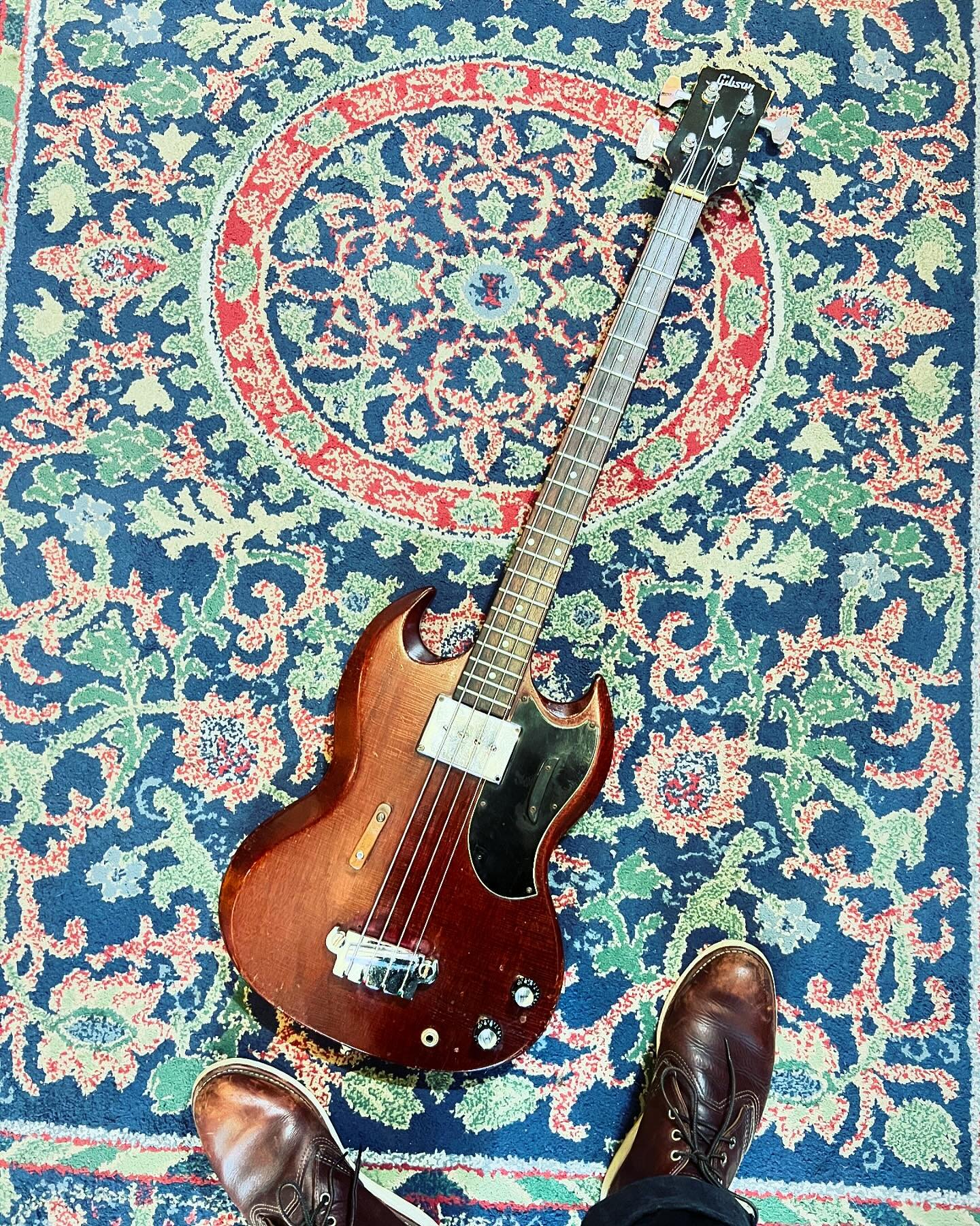 1966 called, it left you this killer Gibson EB0! Sounds awesome! Come play it! #oaklabdguitars #gibsoneb0 #sgbass