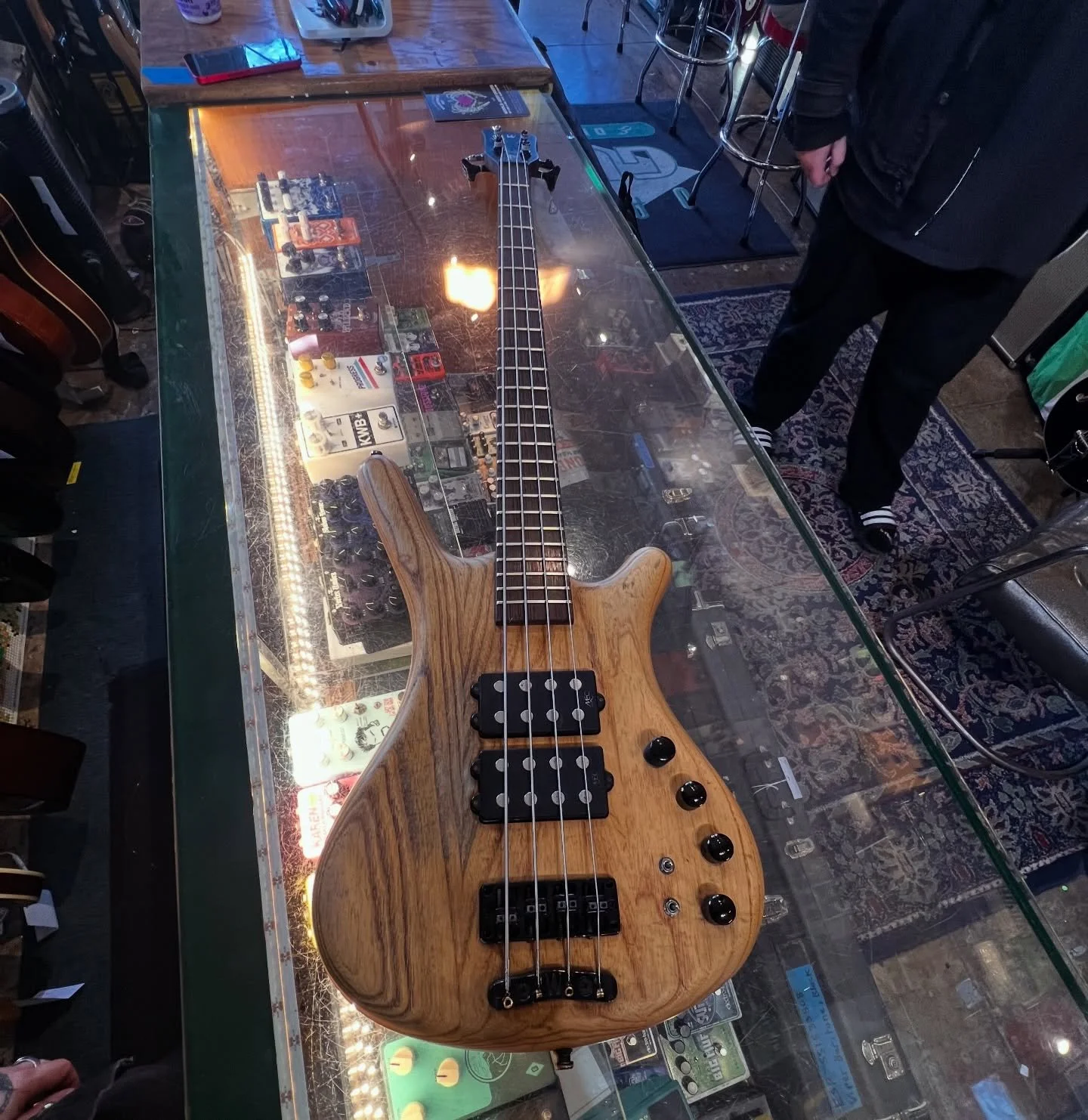 A pretty cool @warwickbassesofficial Corvette $$ hittin the wall! Player grade but a total ripper! Come play!!