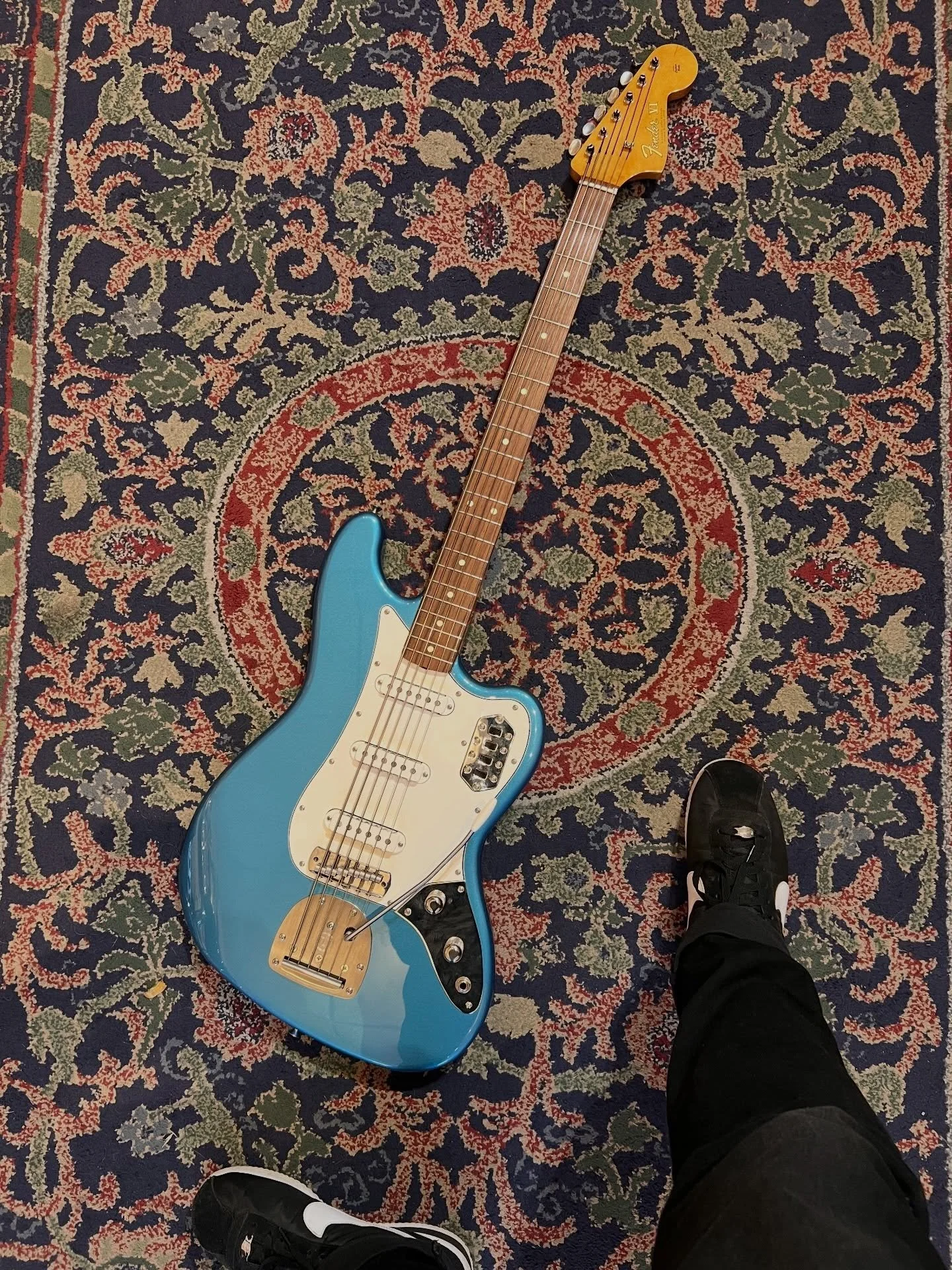 A pretty badass Fender Vintera II bass Vi hittin the wall! Comes with a mastery vibrato and a Staytrem bridge!! Kill guitar!! Come play!!