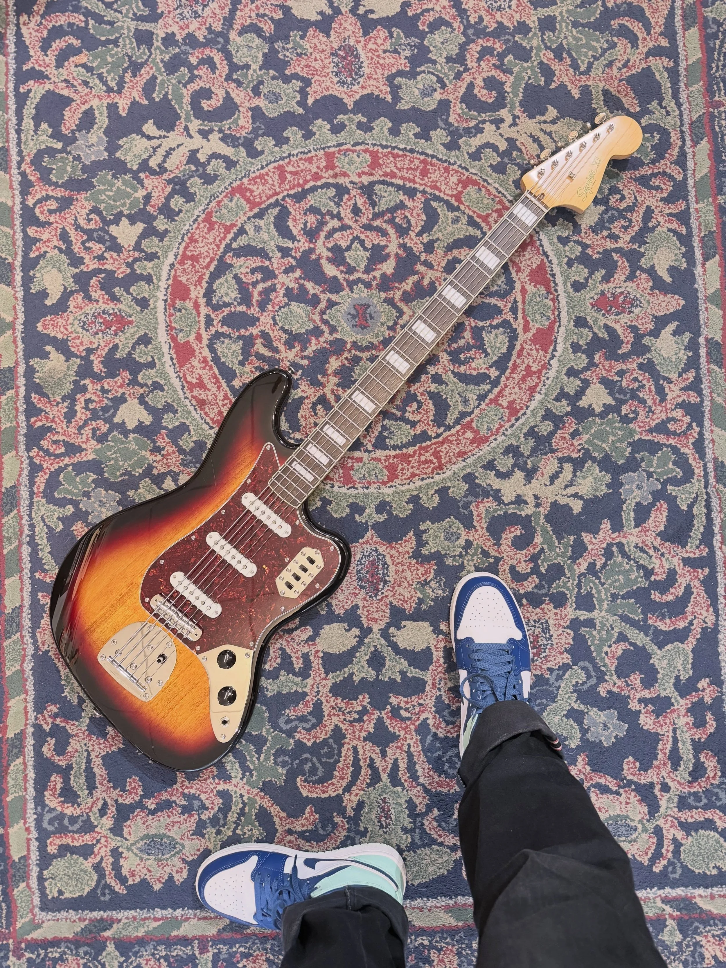 Bass VI anyone!? Come play!