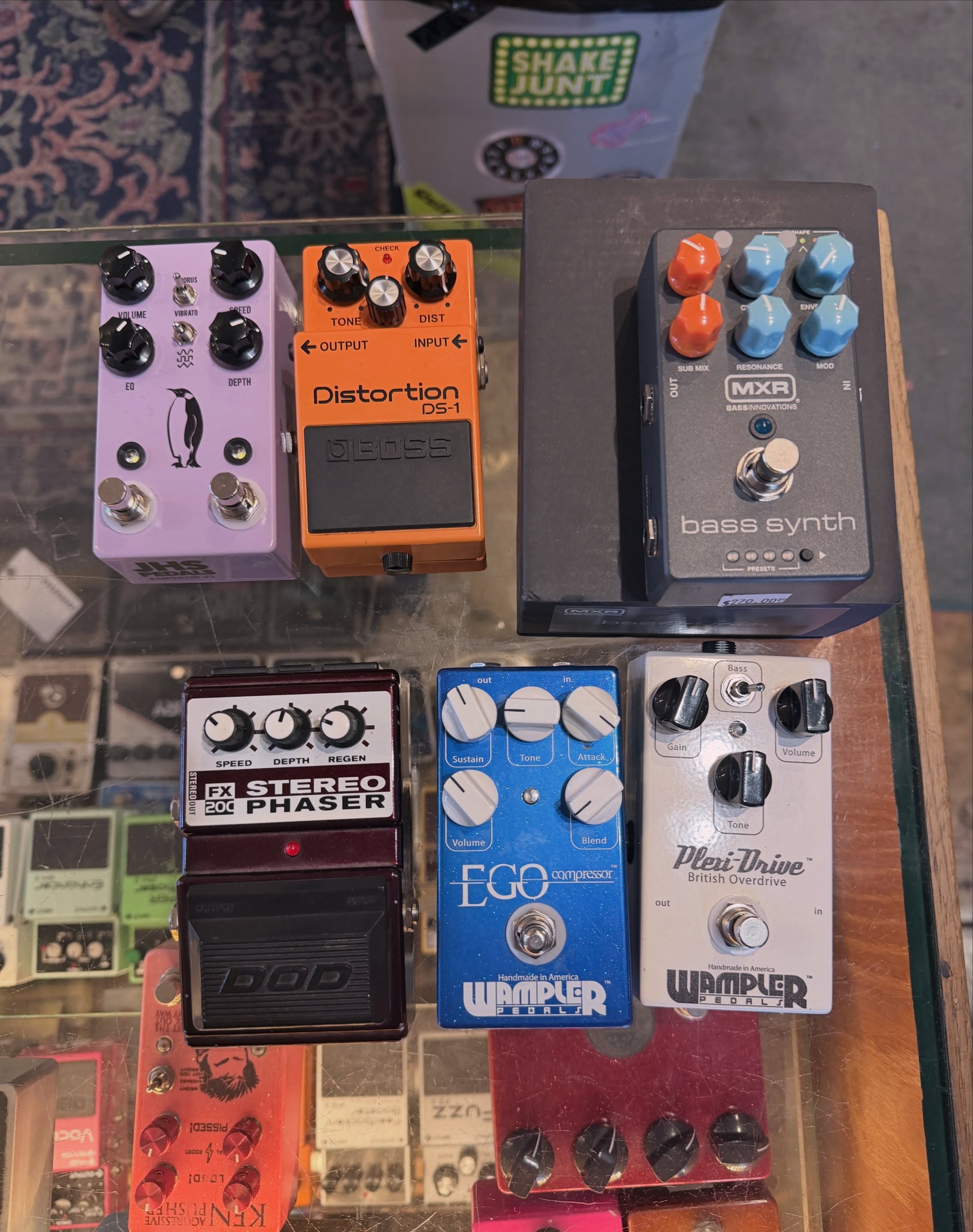 Let&rsquo;s star the week with a used pedal drop!! Come play!!