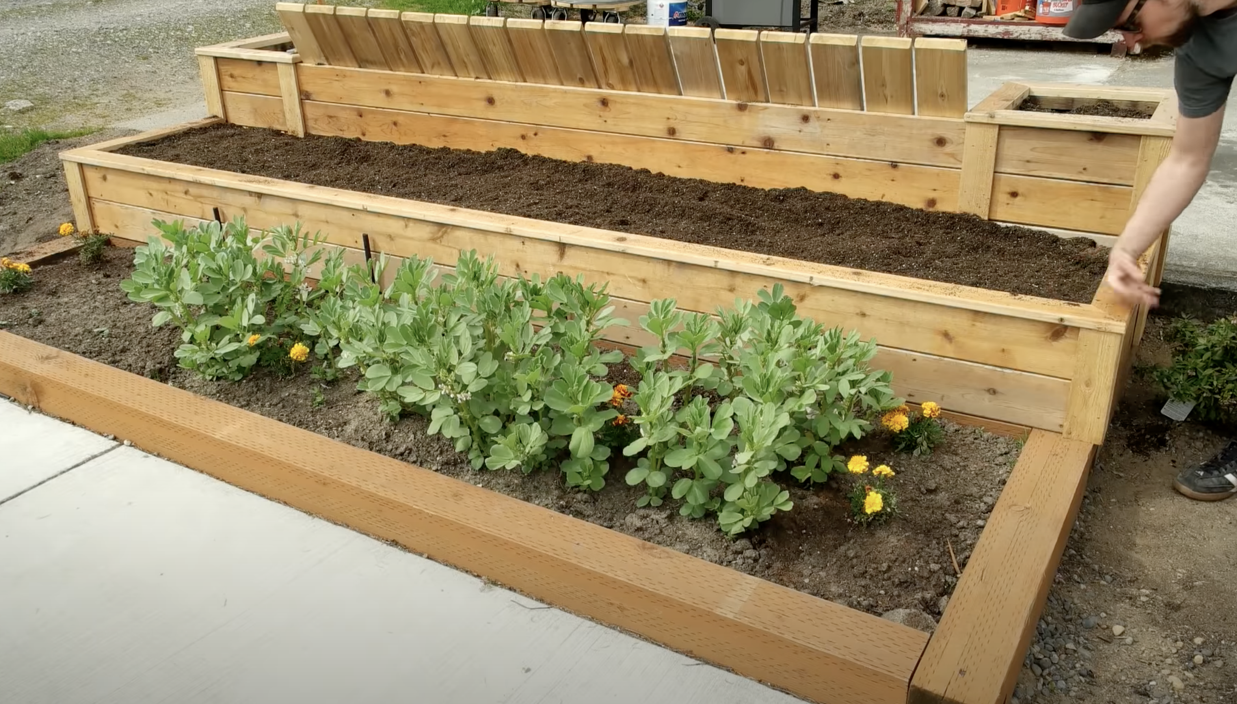 DIY Plans for Outdoor Planter Bench  AlmFab
