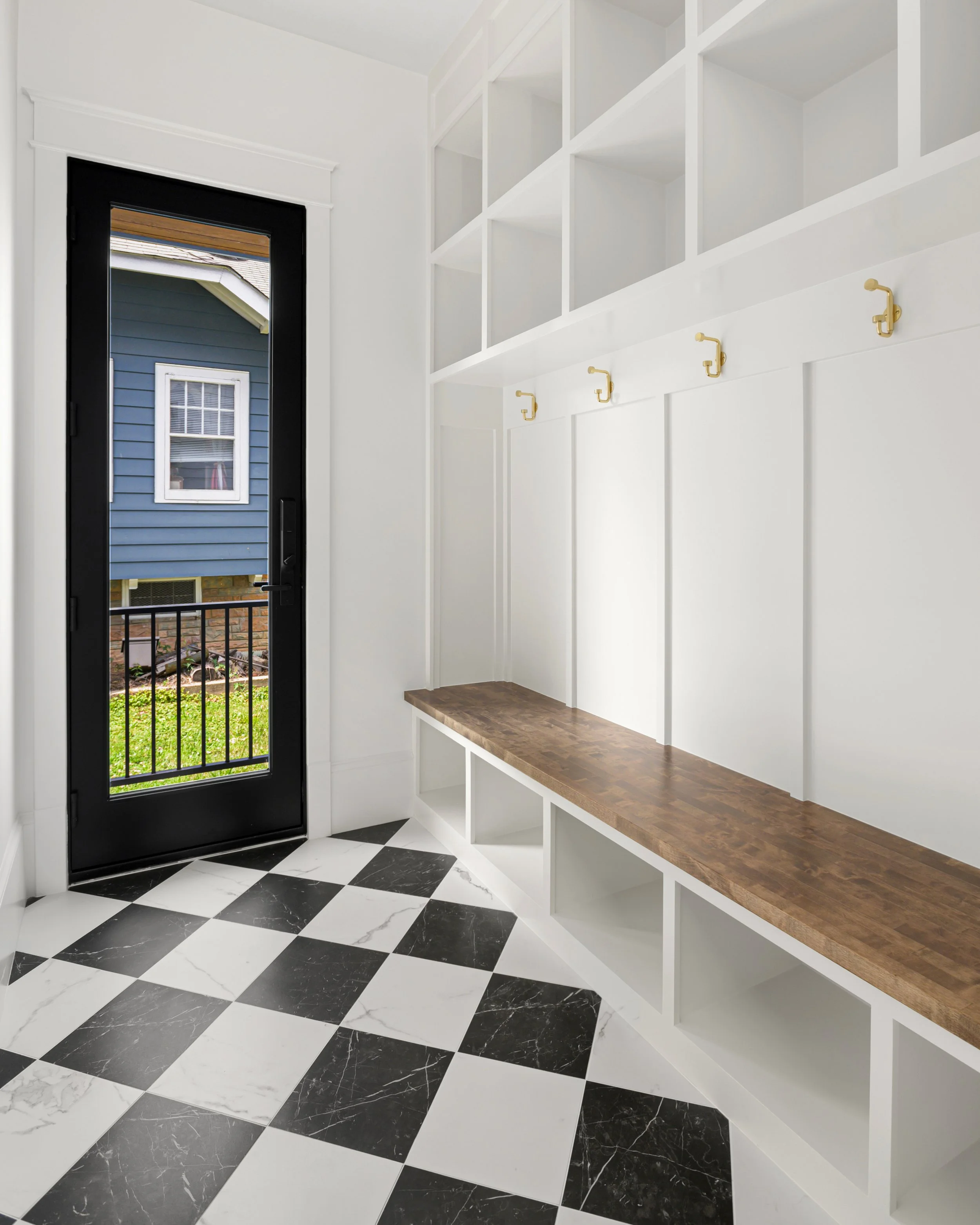 22-304NEdgewoodSt0022.jpg