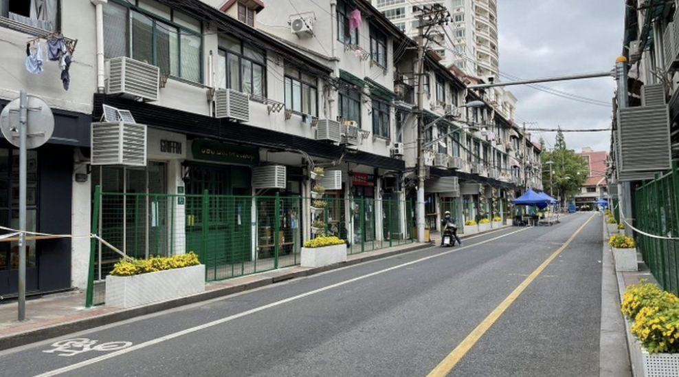 Fenced In: Shanghai Lockdown Intensifies as COVID-19 Fears Grip the Rest of China