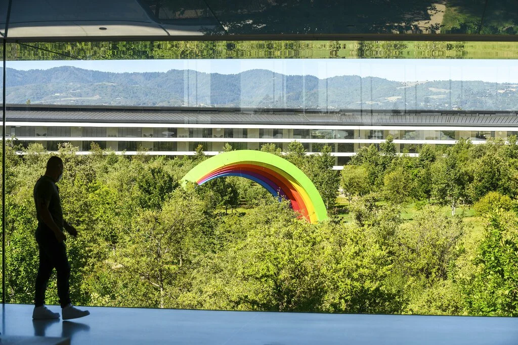 Op-ed: How Tariff Dodging and the AI Revenue Mirage Risk a Global Recession