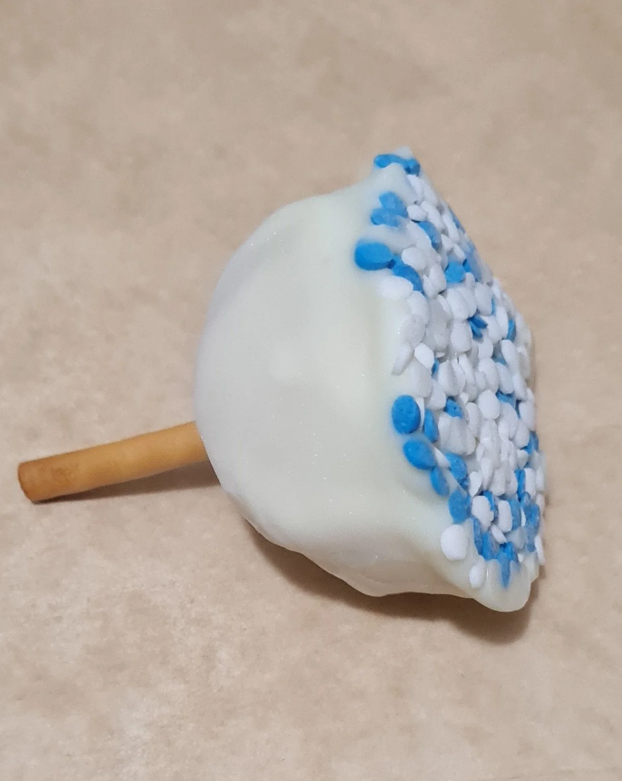 24 Box Vanilla & White Chocolate Cake Pops