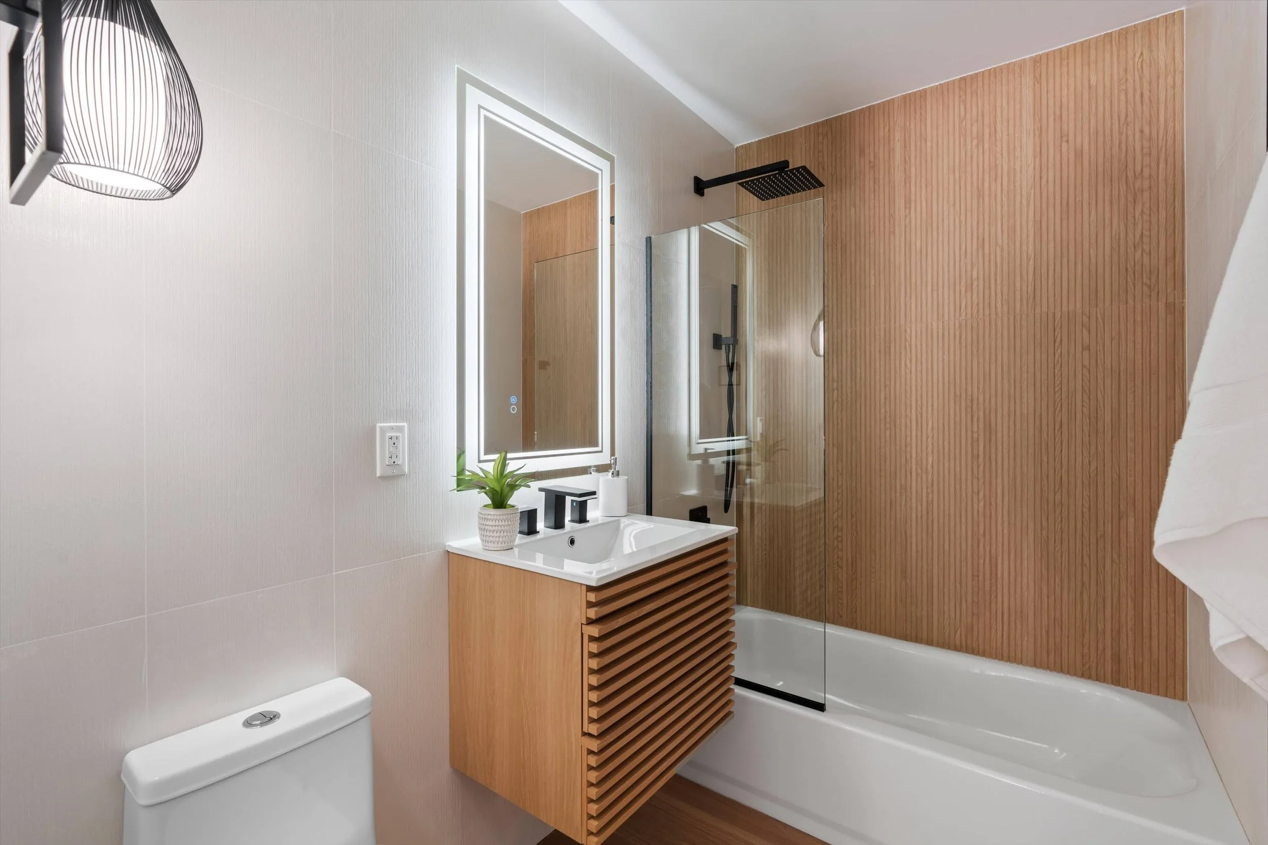 15-225 NE 10th Street Delary Beach, FL-101.jpg