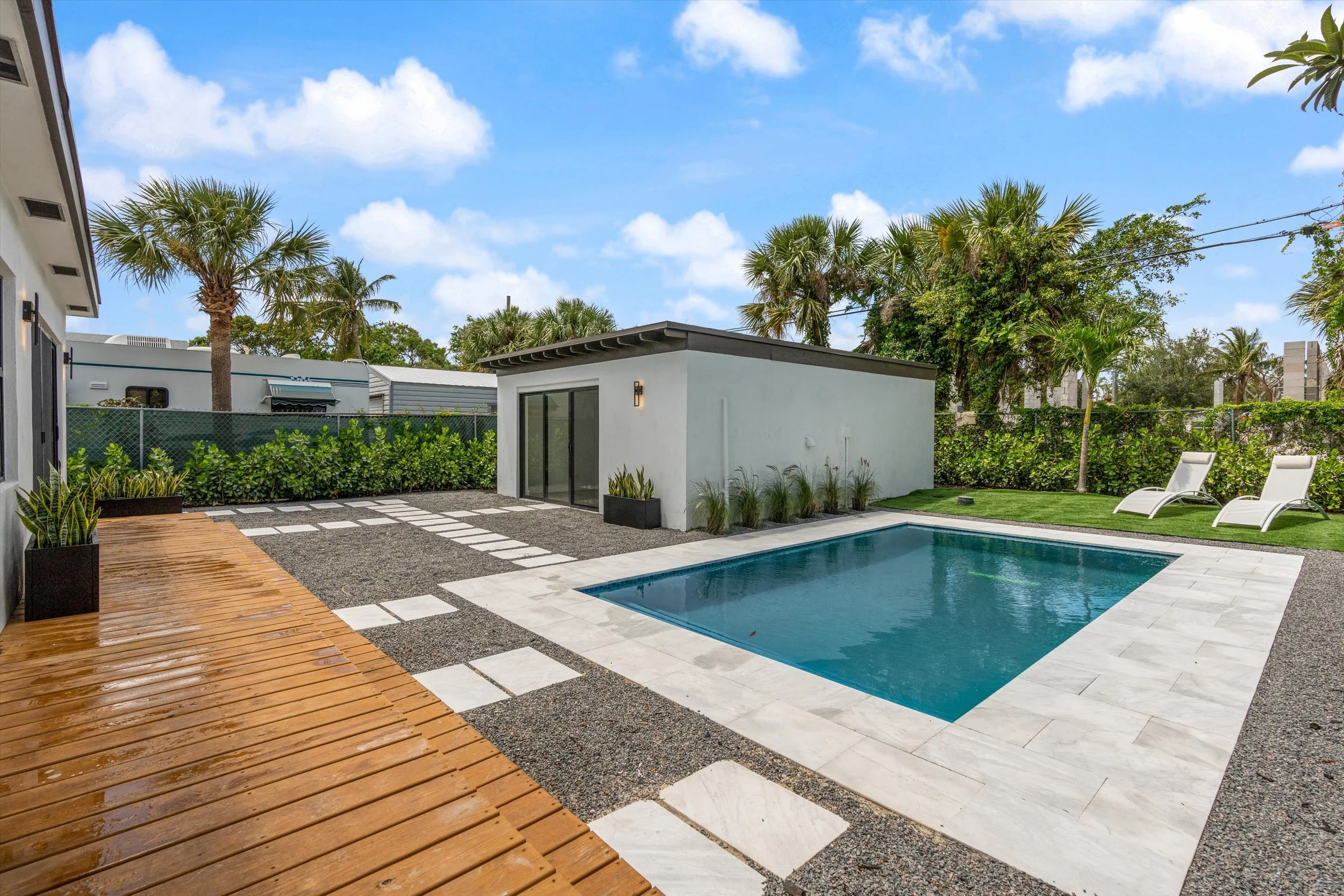 21-225 NE 10th Street Delary Beach, FL-151.jpg