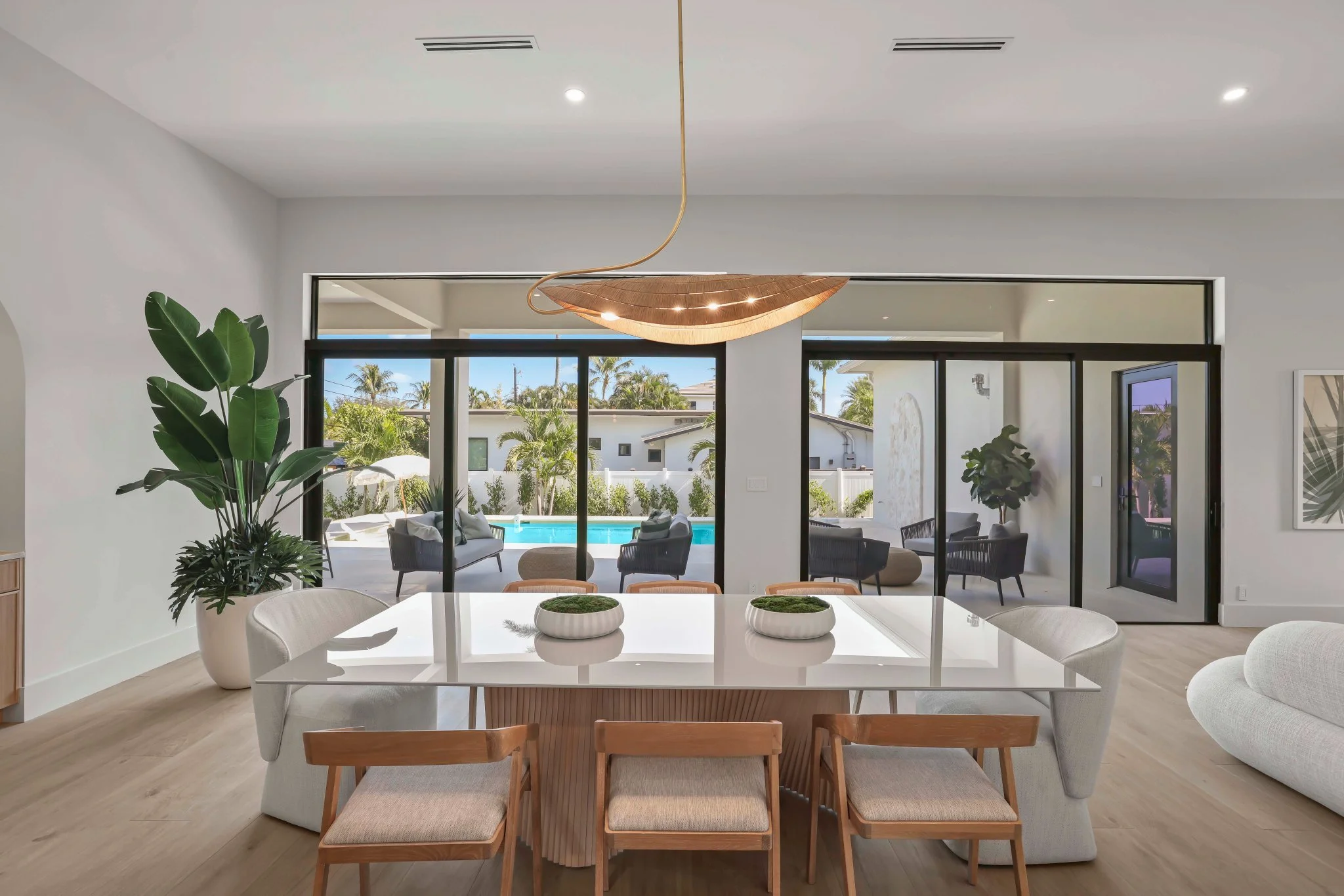 1701 North Swinton Ave - 24.jpg-SMALL.JPG