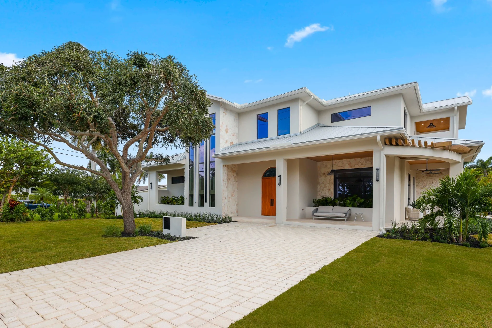 1701 North Swinton Ave - 4.jpg-SMALL.JPG
