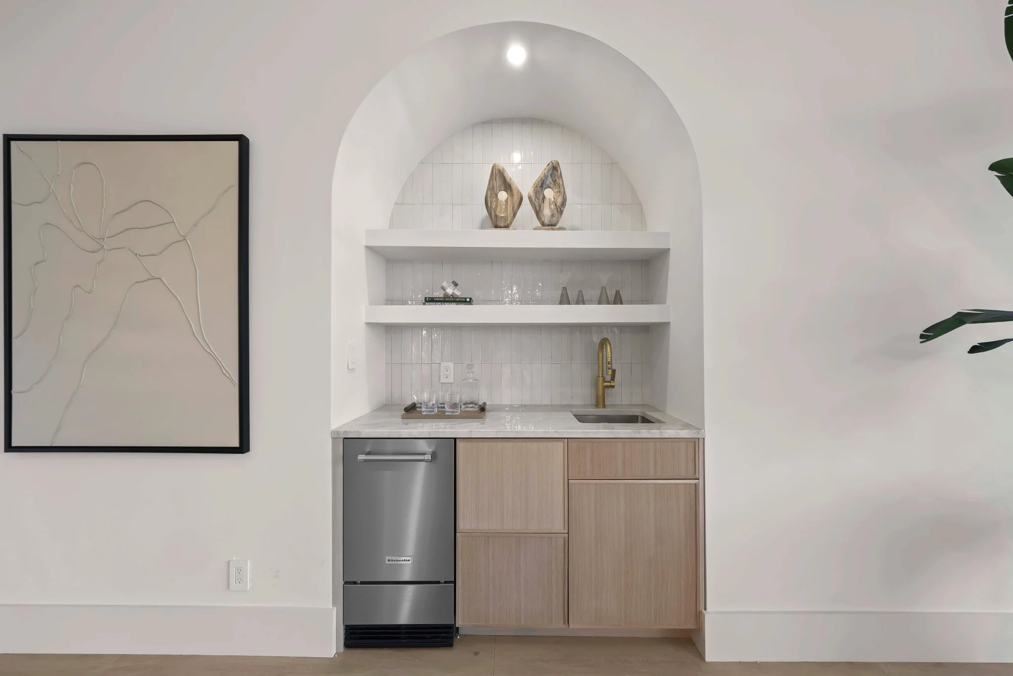 1701 North Swinton Ave - 15.jpg-SMALL.JPG