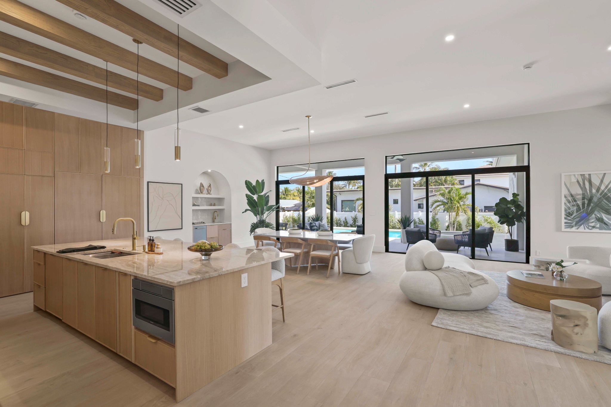 1701 North Swinton Ave - 23.jpg-SMALL.JPG