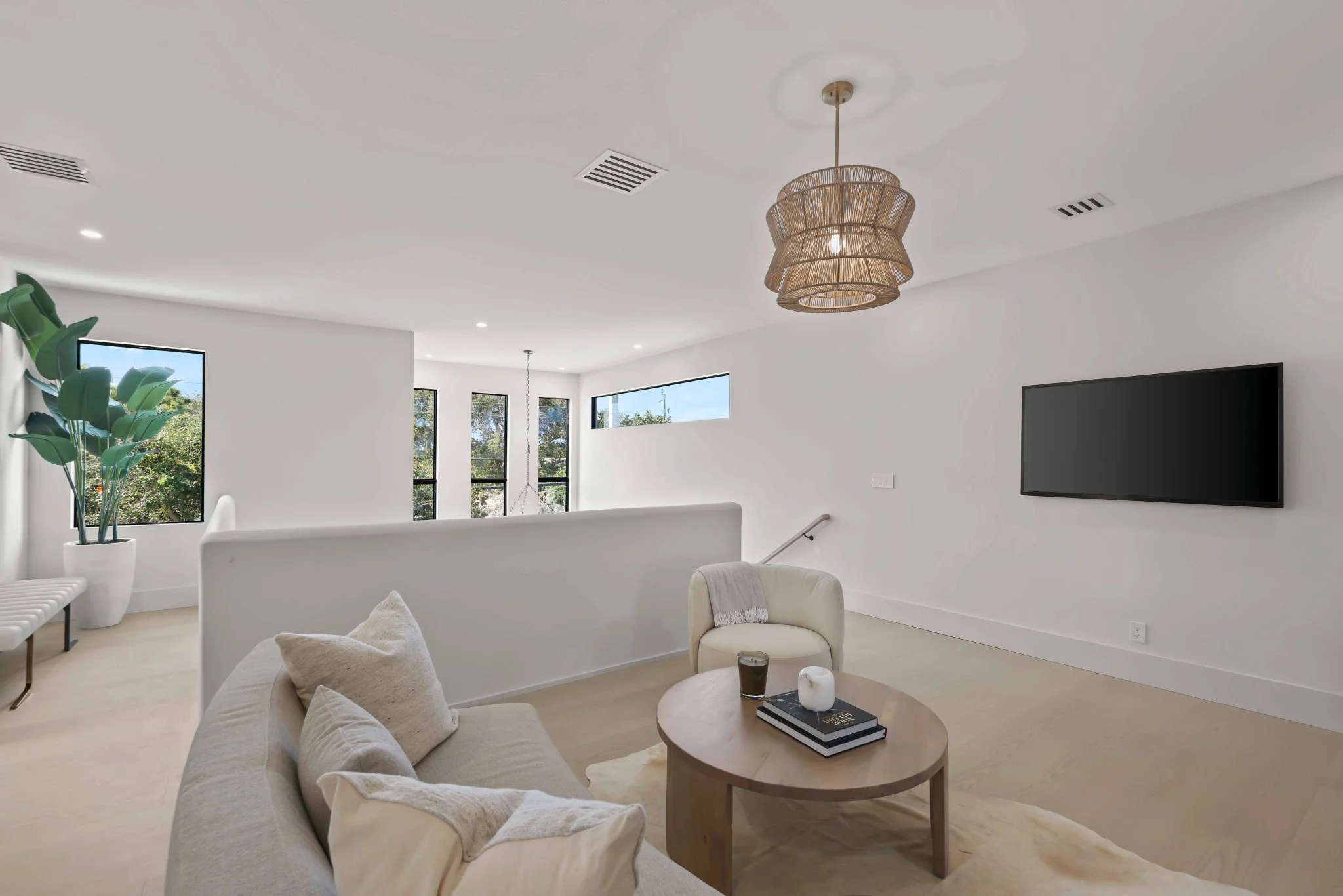 1701 North Swinton Ave - 45.jpg-SMALL.JPG