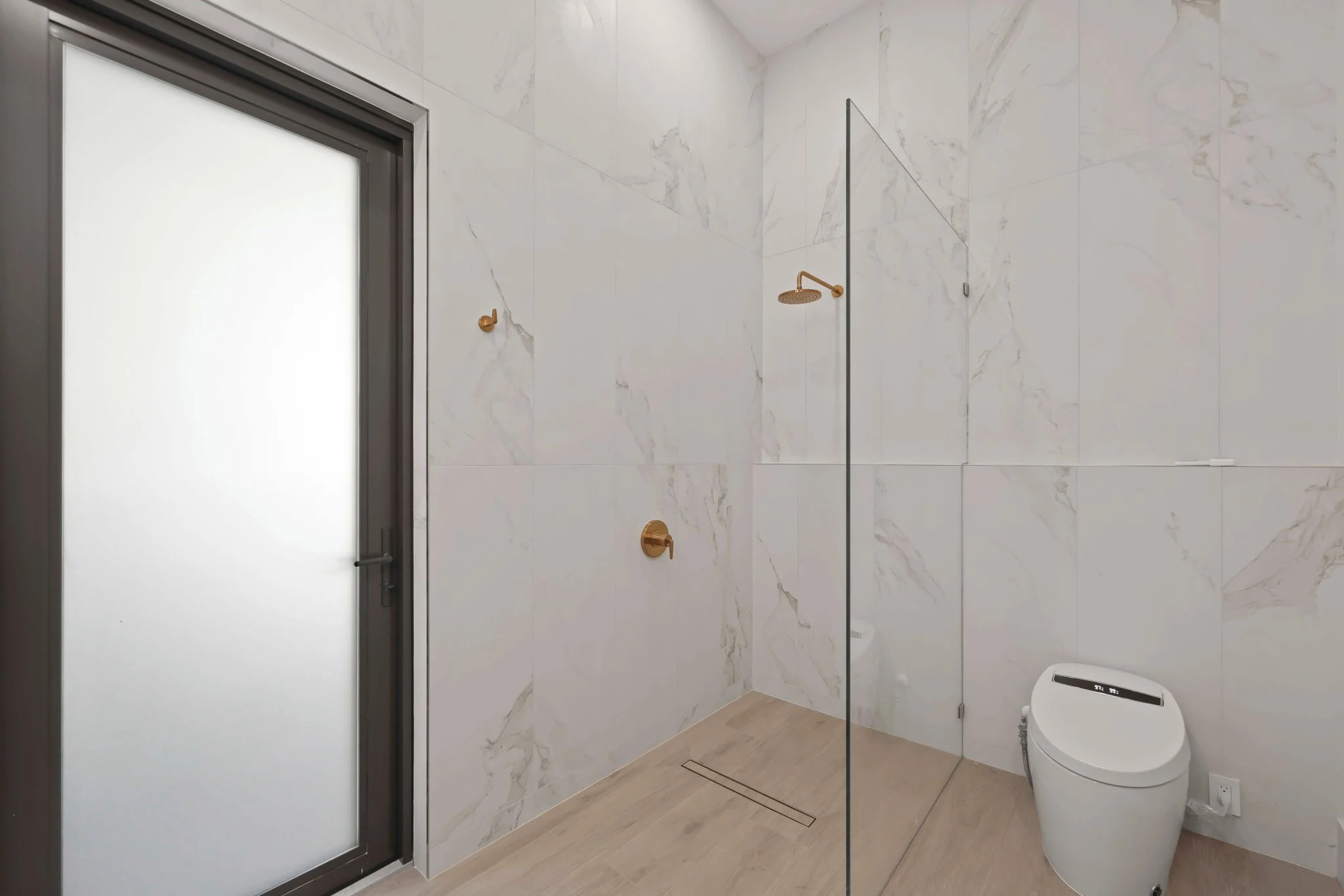 1701 North Swinton Ave - 52.jpg-SMALL.JPG