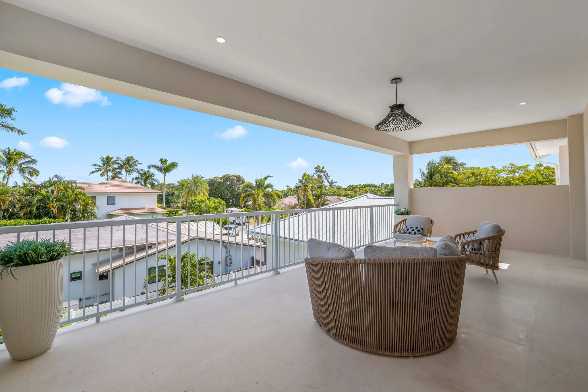 1701 North Swinton Ave - 59.jpg-SMALL.JPG