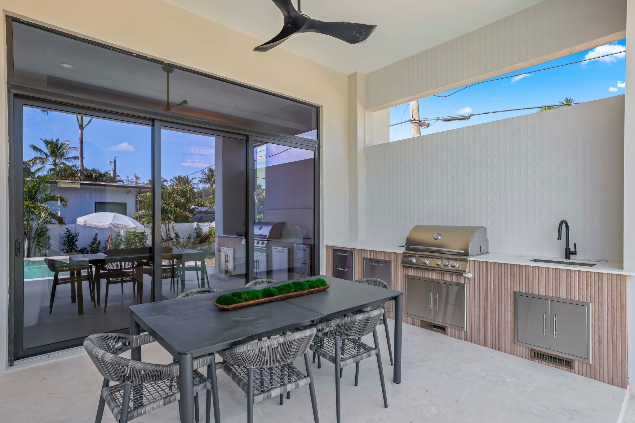 1701 North Swinton Ave - 63.jpg-SMALL.JPG