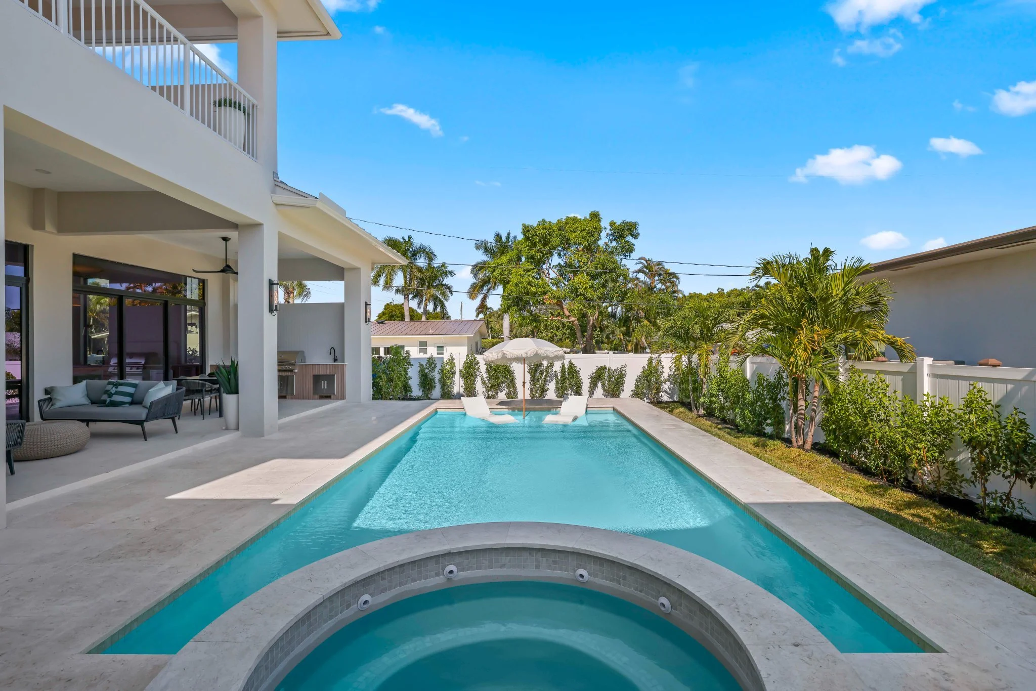 1701 North Swinton Ave - 65.jpg-SMALL.JPG